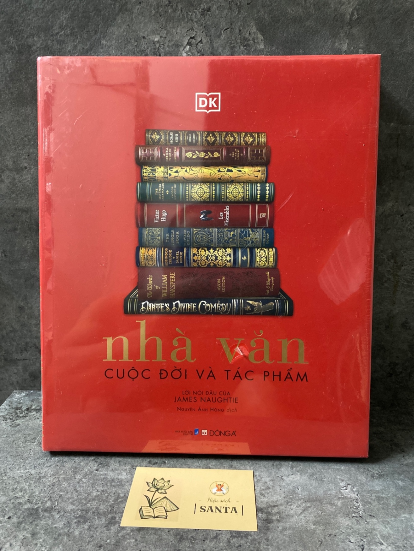 Nhà Văn Cuộc Đời Và Tác Phẩm (bìa cứng,ảnh màu) Sách văn học STB0302