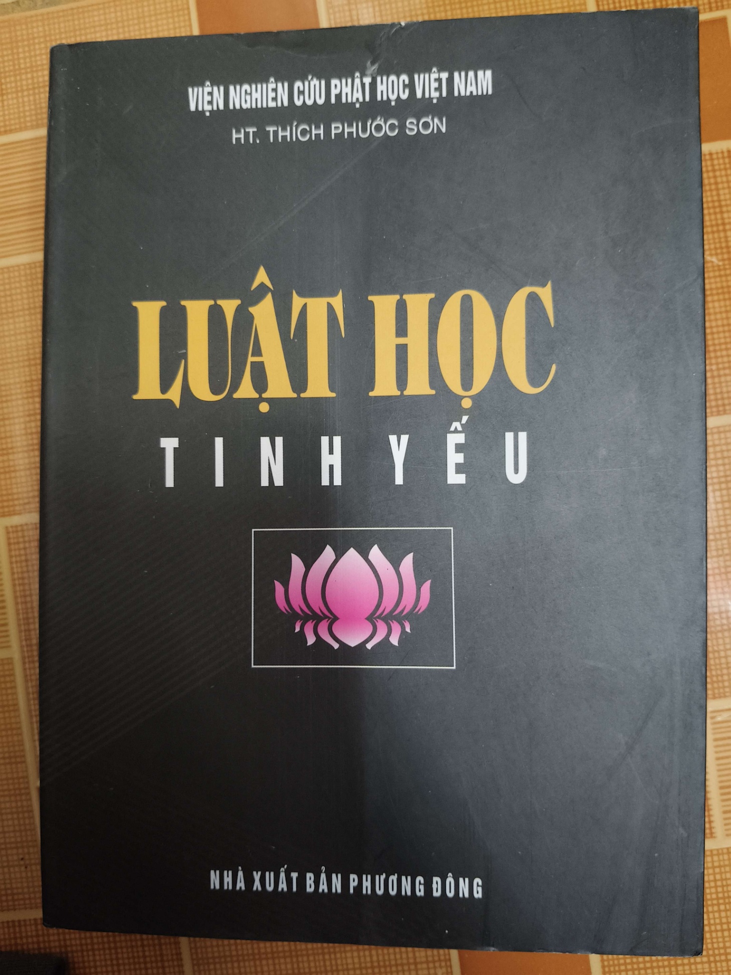 Luật học tinh yếu - 2017 - 405 trang Sách tôn giáo - tâm linh ANTQ3101