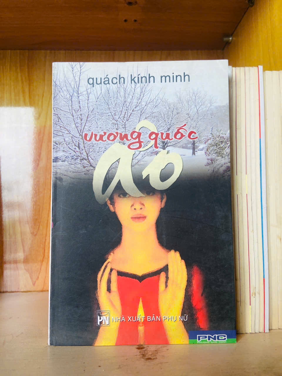 Vương quốc ảo / Quách Kính Minh Sách văn học VAVO3101