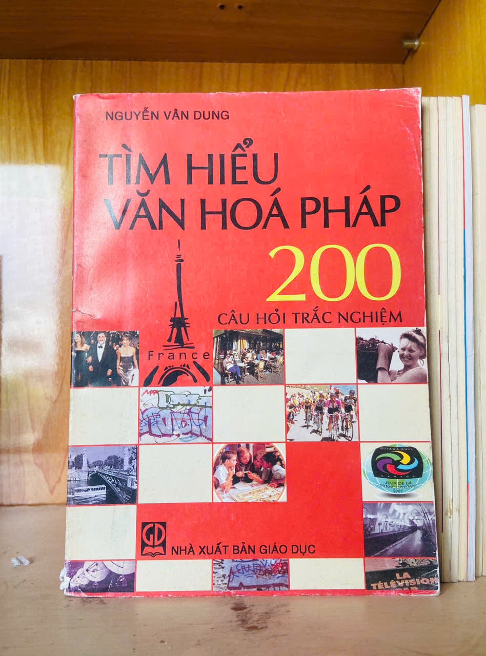 Tìm hiểu văn hóa Pháp / Nguyễn Văn Dung Sách giáo khoa - giáo trình VAVO3101
