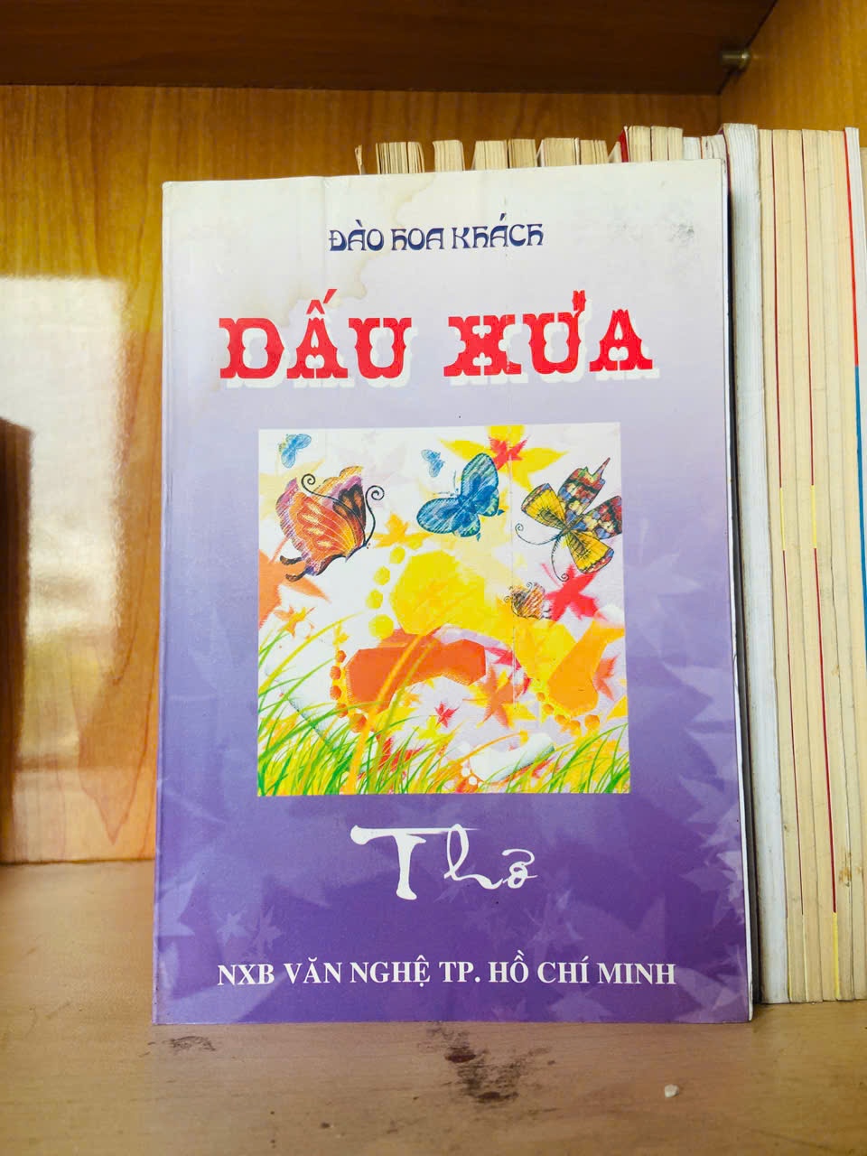Dấu xưa / Đào Hoa Khách Sách văn học VAVO3101