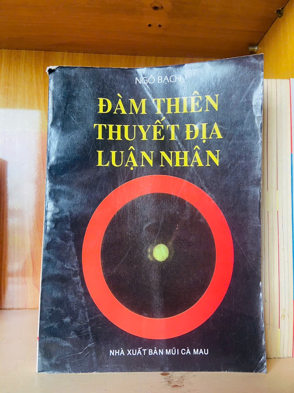 Đàm thiên thuyết địa luận nhân / Ngô Bạch Sách tôn giáo - tâm linh VAVO3101