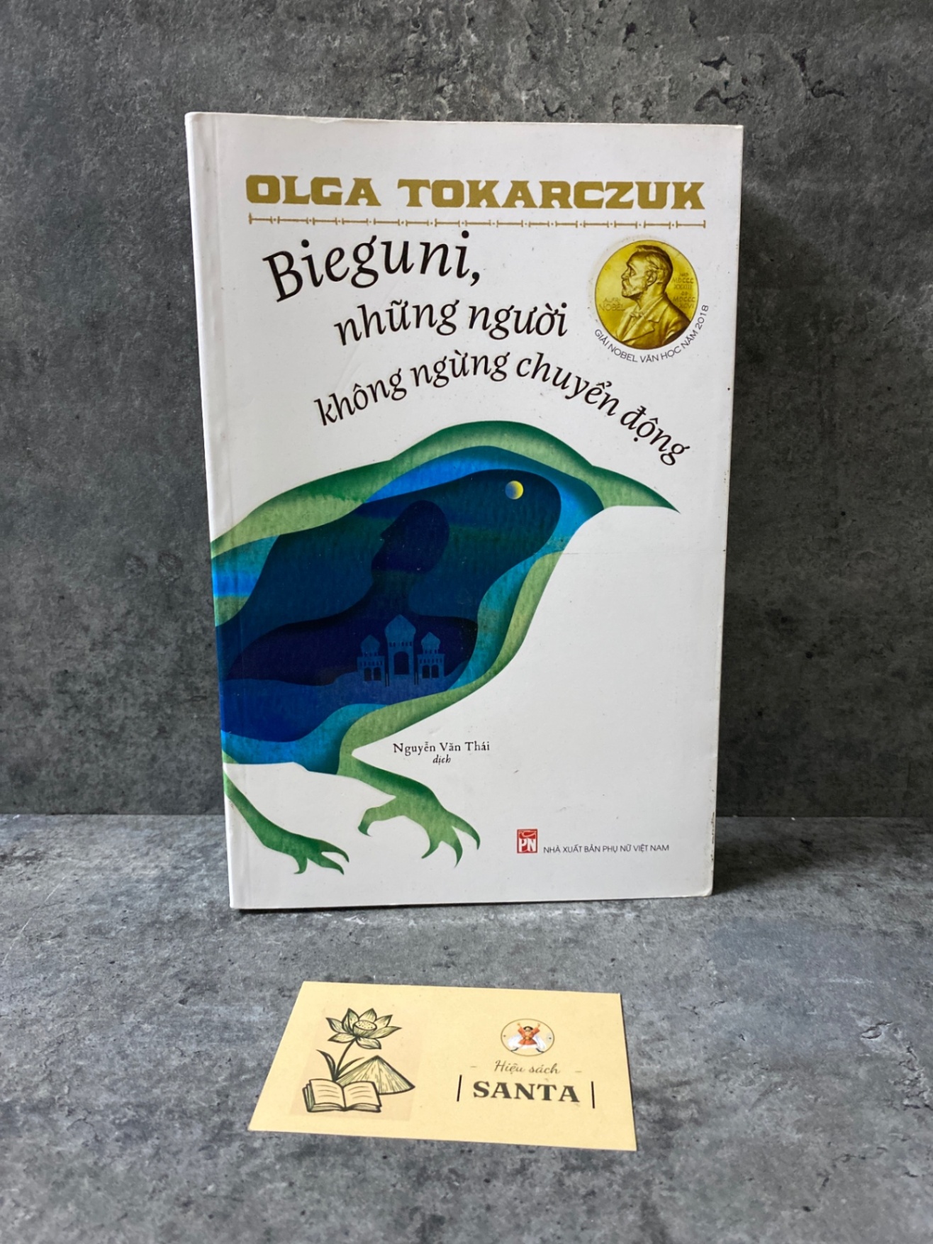 Bieguni những người không ngừng chuyển động (giải Nobel Văn Học 2018)- Olga Tokarczuk Sách văn học STB0302
