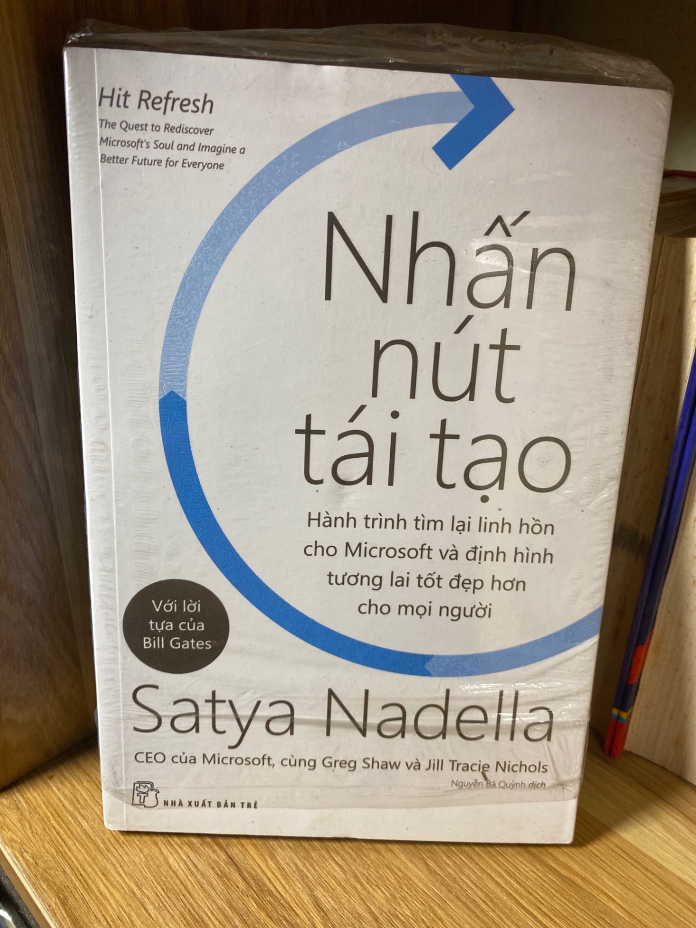 Nhấn Nút Tái Tạo - Satya Nadella Sách kinh tế - tài chính - chứng khoán STB0302