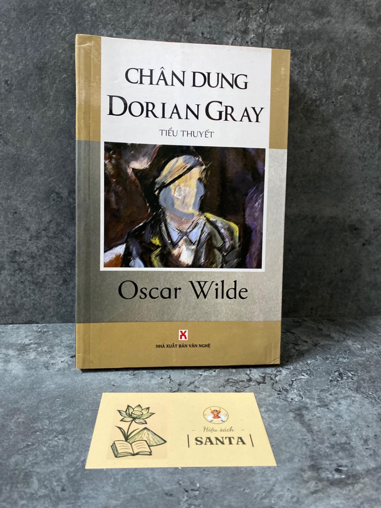 Chân dung Dorian Gray (tiểu thuyết)- Osacr Wilde- sách lưu kho mới trên 85% Sách văn học STB0302