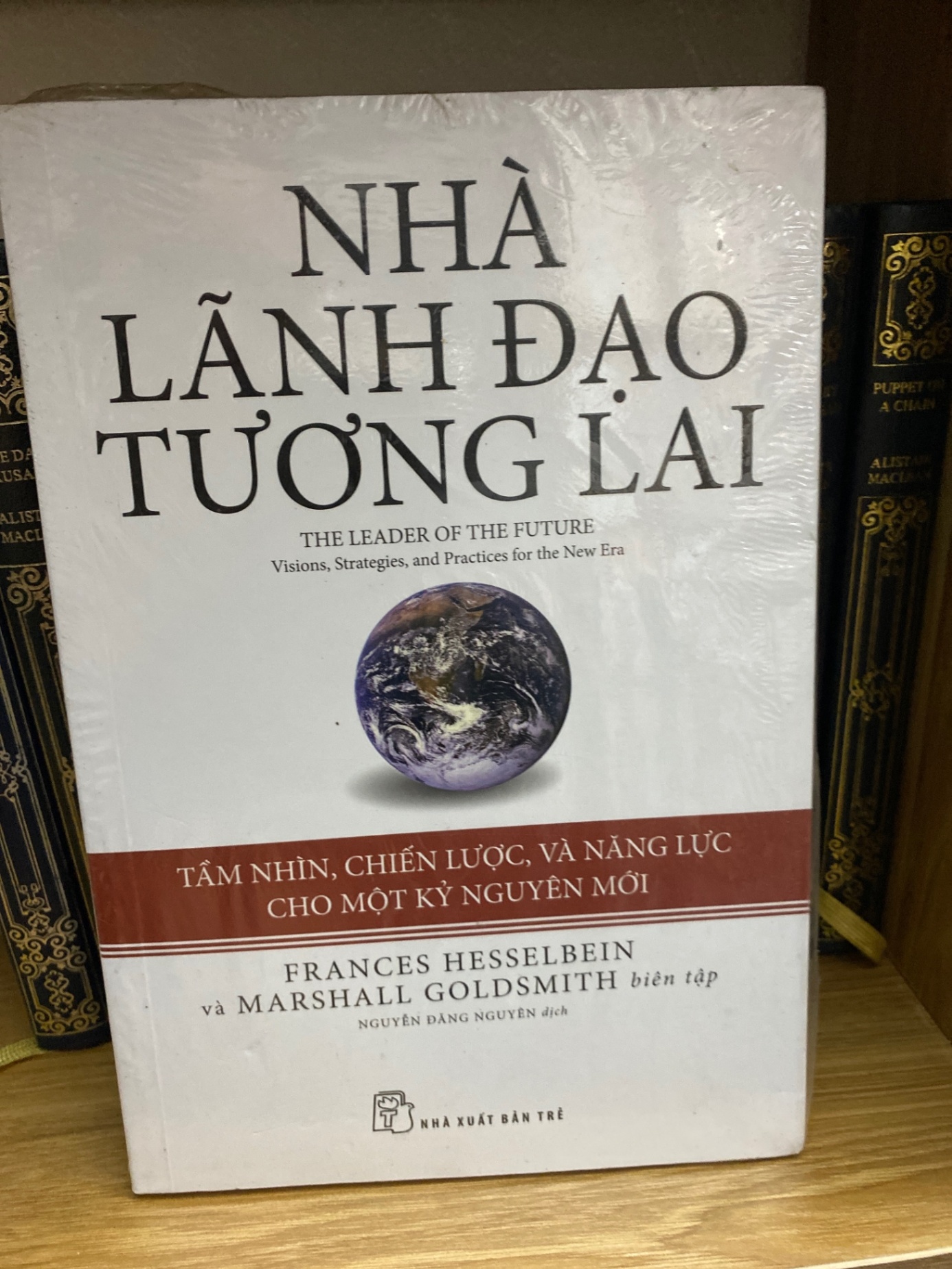 Nhà lãnh đạo tương lai Quản trị - lãnh đạo STB0302