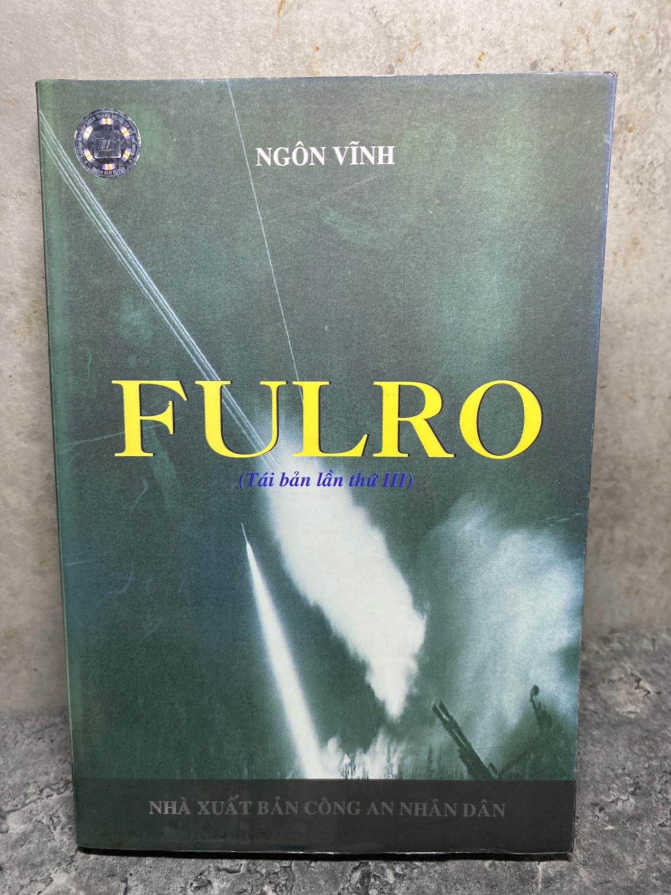 Fulro ( tái bản lần 3) - Ngôn Vĩnh Sách văn học STB0302