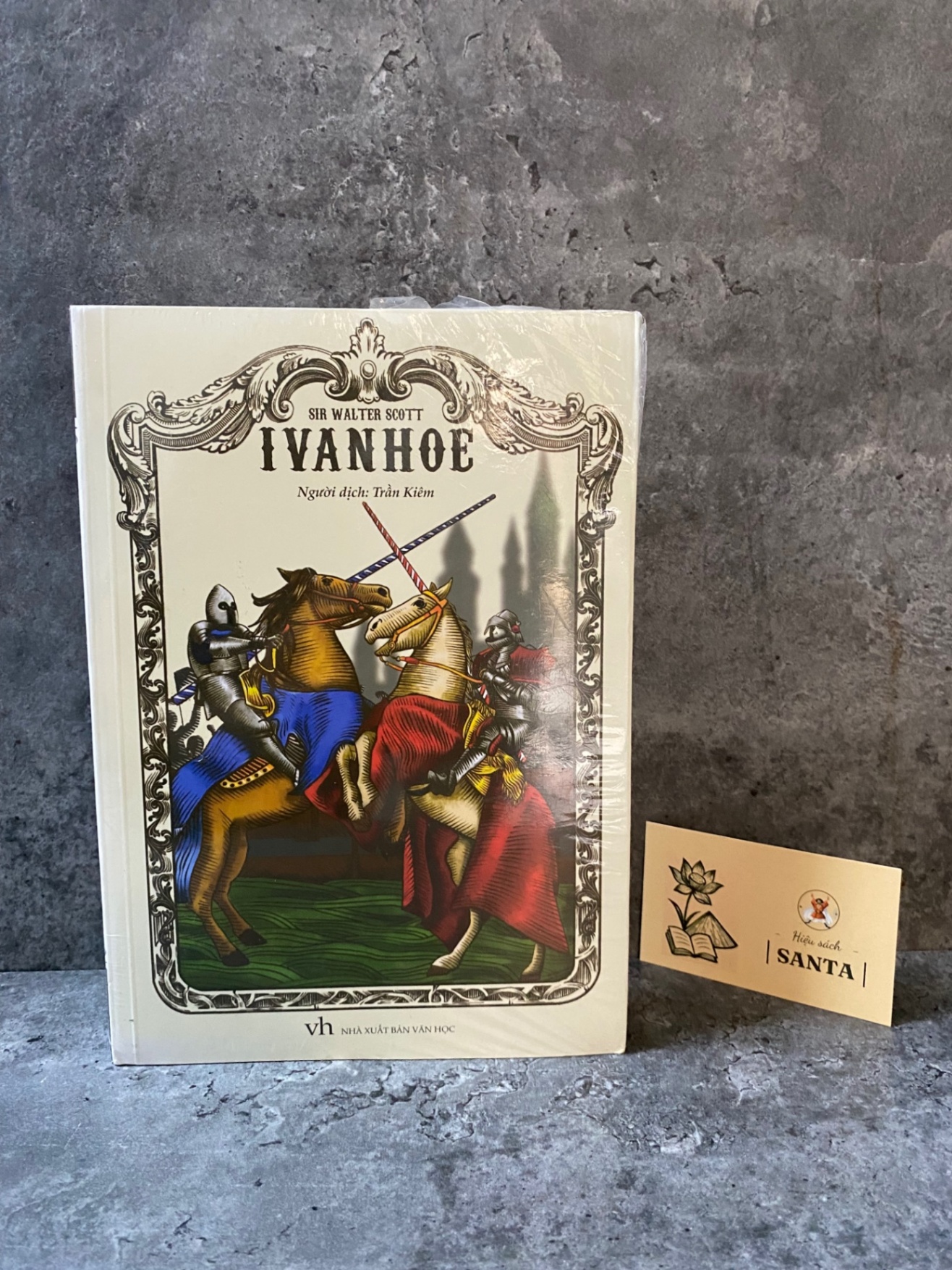 Ivanhoe - Sir Walter Scott Sách văn học STB0302