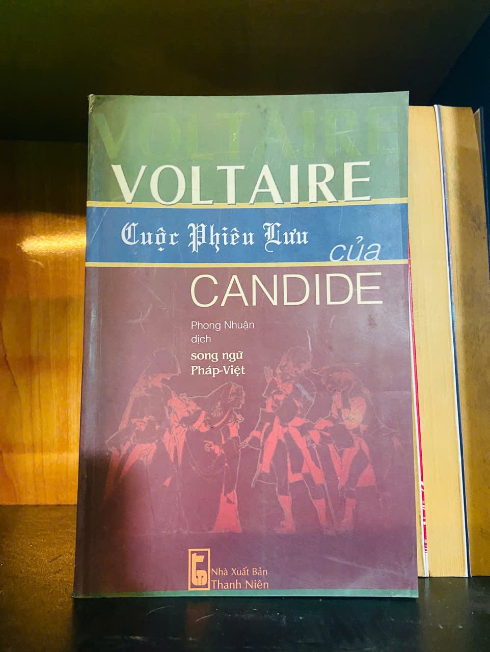 Cuộc phiêu lưu của Candide / Voltaire Sách văn học VAVO3101
