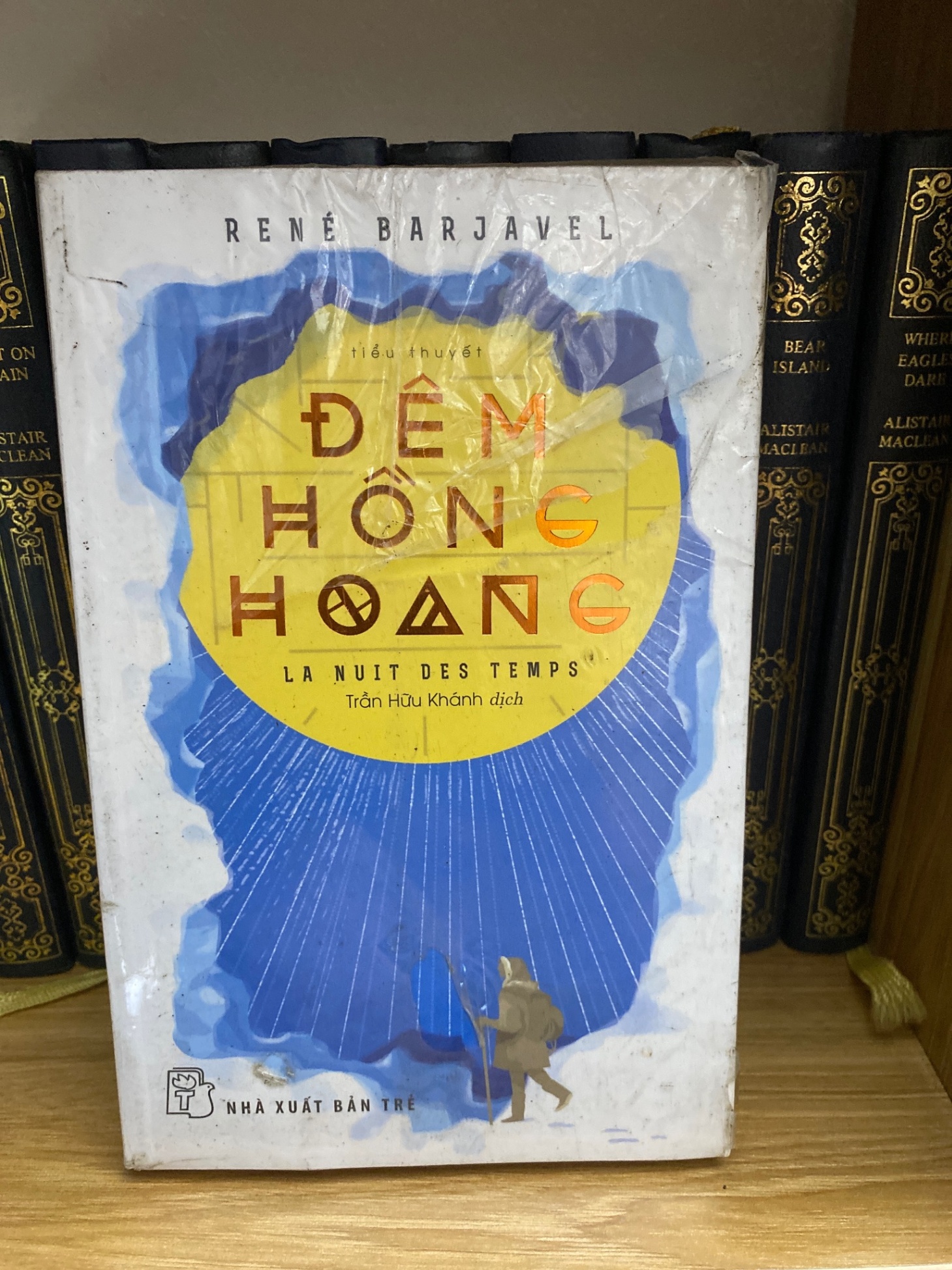 Đêm hồng hoang - René Barjavel Sách văn học STB0302