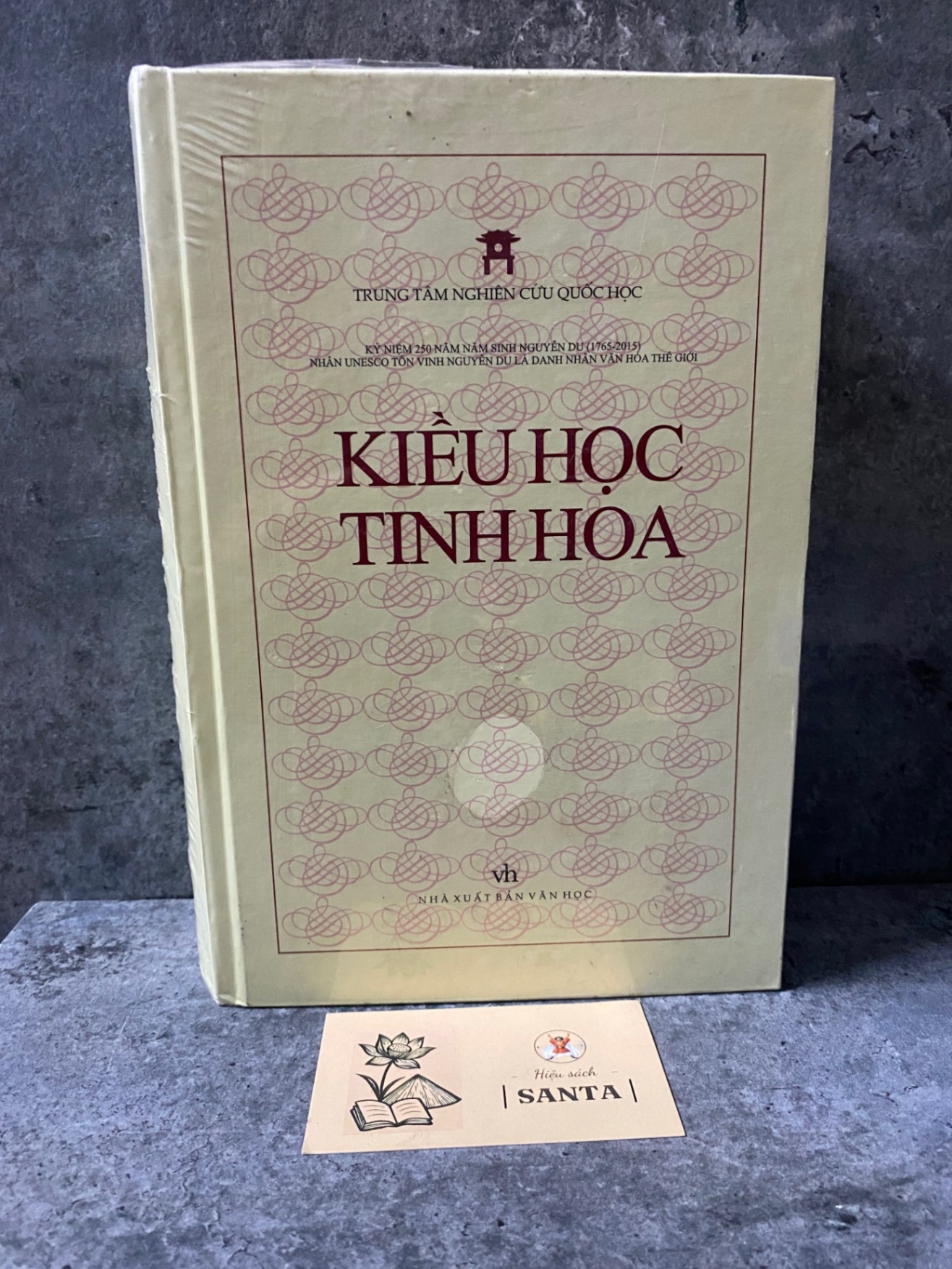 Kiều Học Tinh Hoa (bìa cứng)- Trung tâm nghiên cứu Quốc Học- Sách lưu kho còn seal,độ mới 95% Sách văn học STB0302