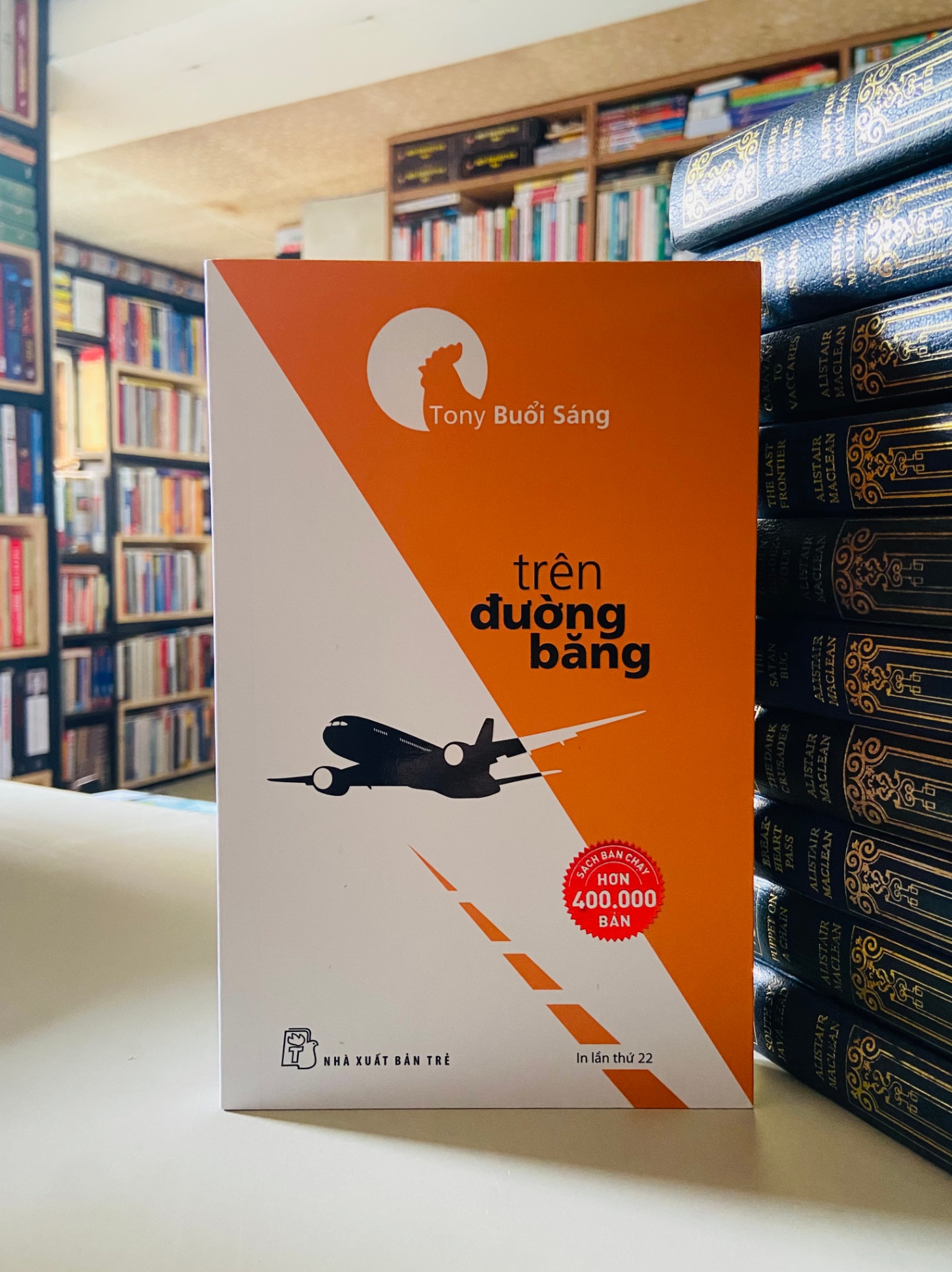 Tony Buổi sáng: Trên đường băng (in lần 22) Kỹ năng sống STB0302