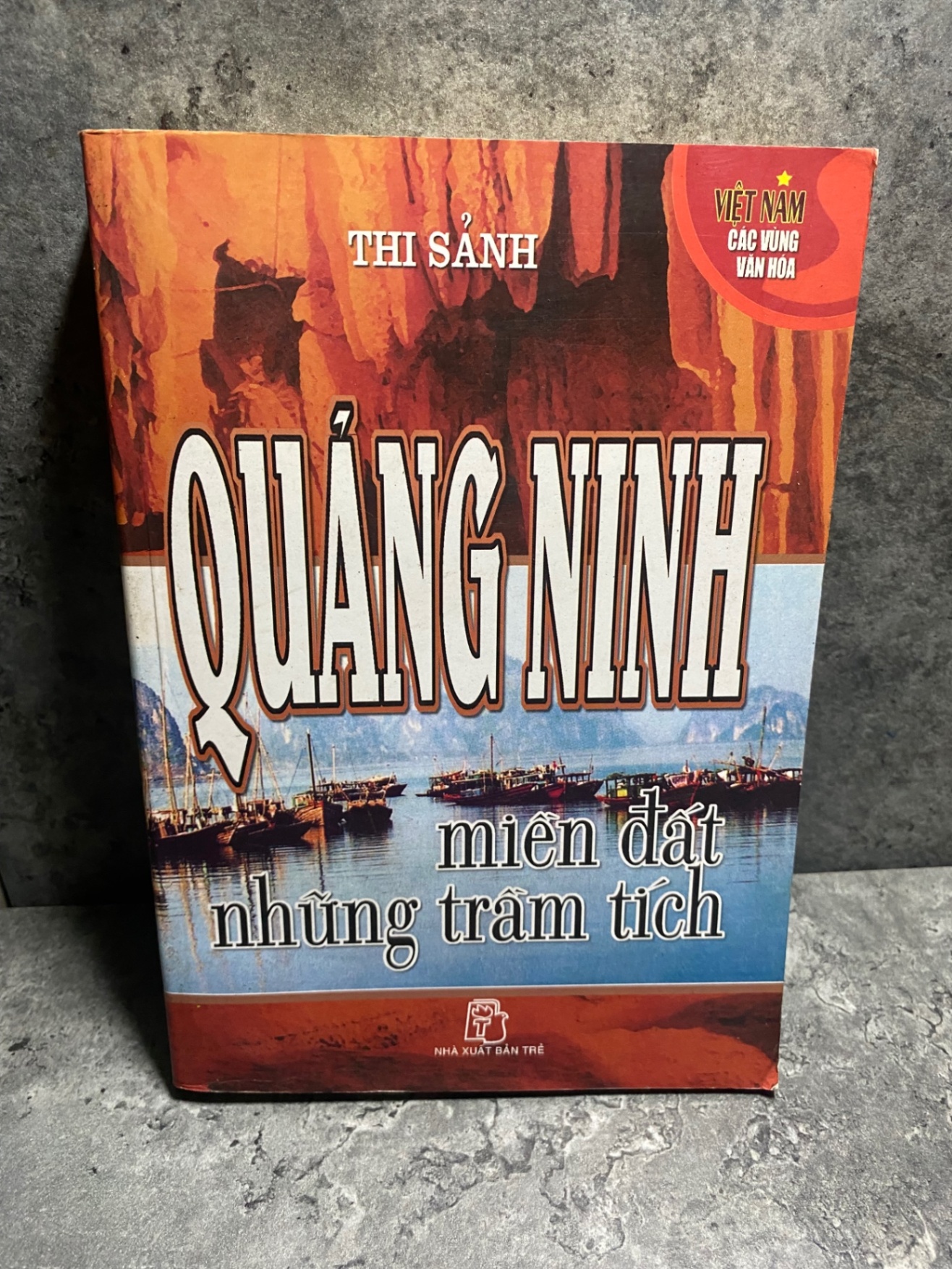 Quảng Ninh miền đất những trầm tích - Thi Sảnh Sách lịch sử - triết học STB0302