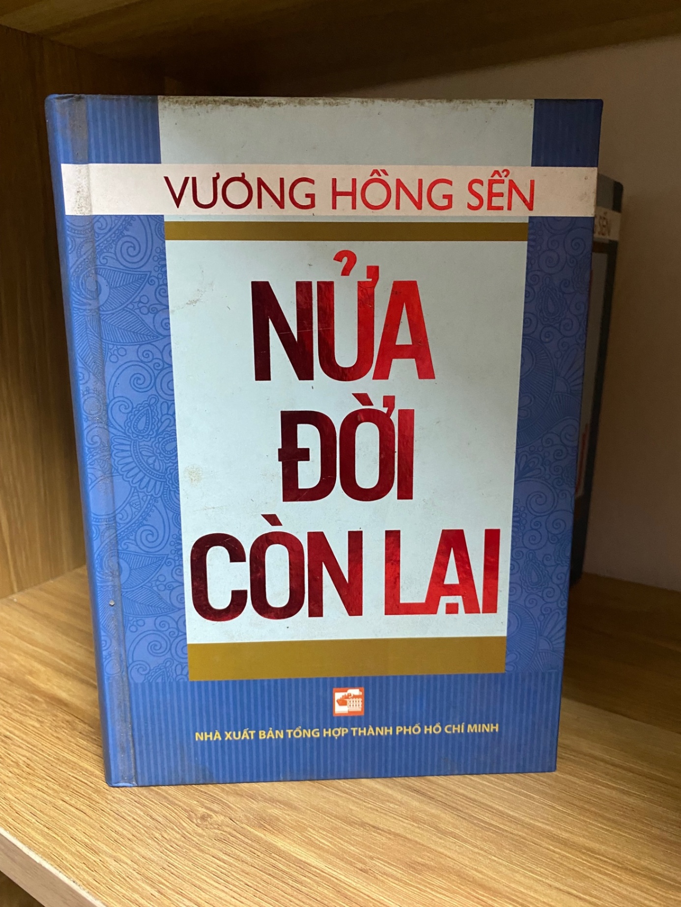 Nửa đời còn lại Sách văn học STB0302