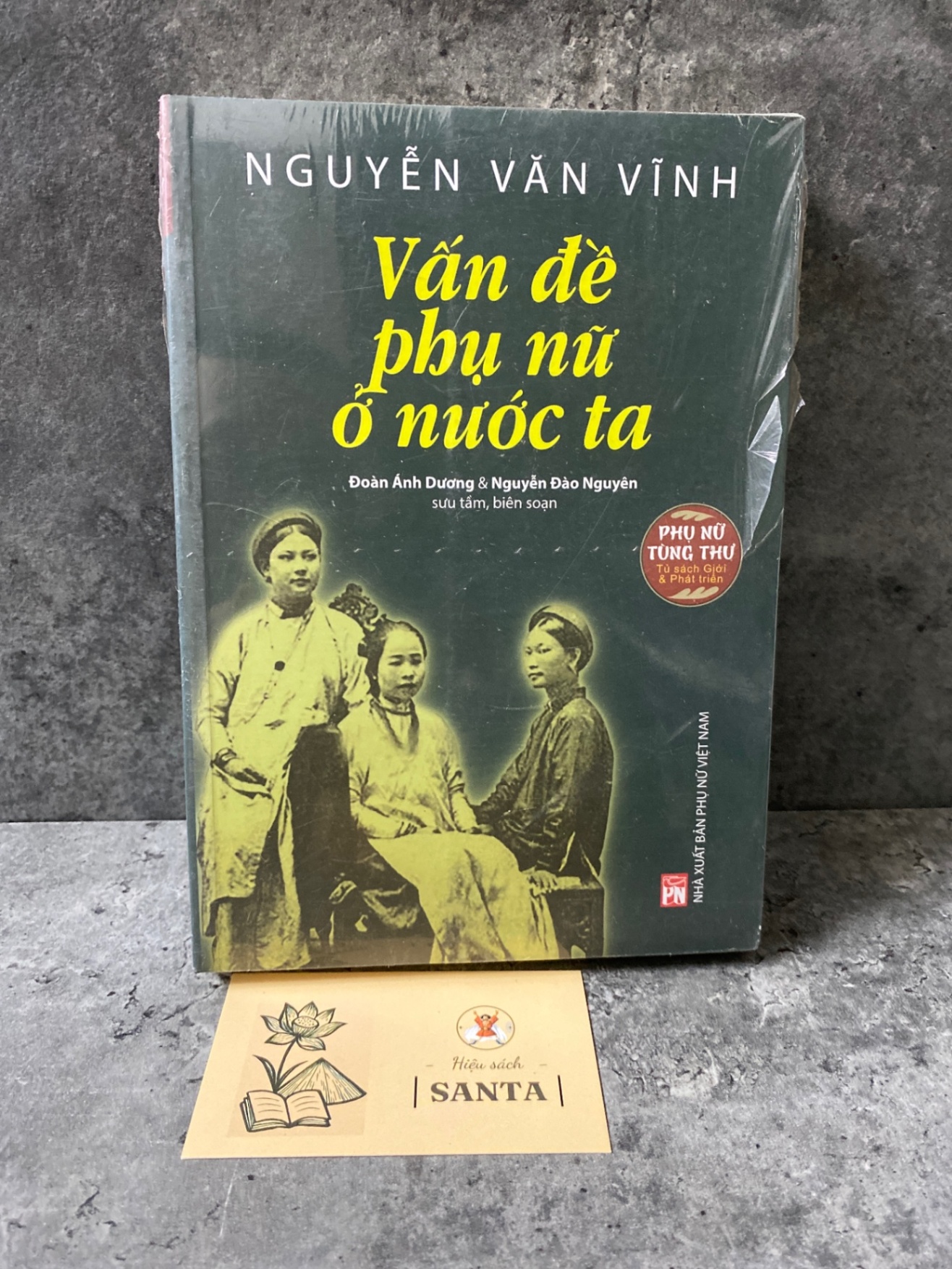 Vấn đề phụ nữ ở nước ta- Nguyễn Văn Vĩnh (sách mới) Sách chuyên khảo, khảo cứu STB0302