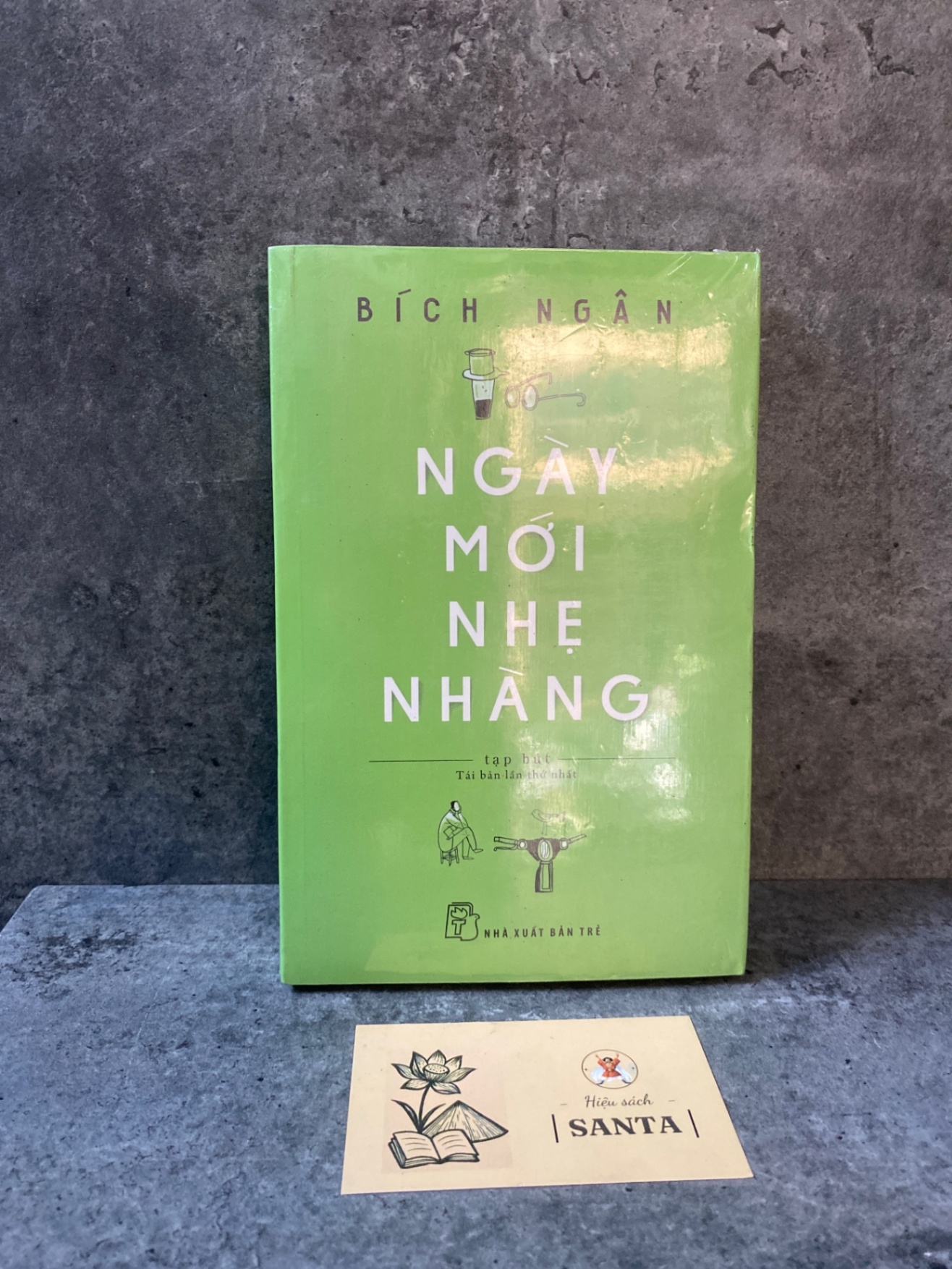 Ngày mới nhẹ nhàng- Bích Ngân- mới nguyên seal Sách văn học STB0302