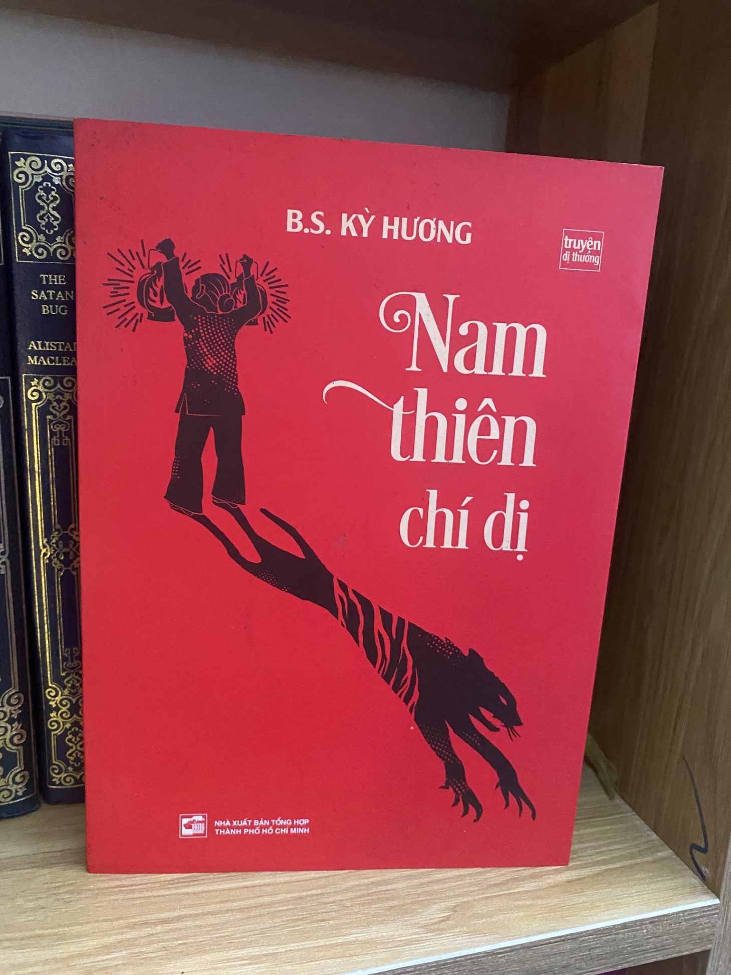Nam thiên chí dị- B.S Kỳ Hương- mới 98% Sách văn học STB0302