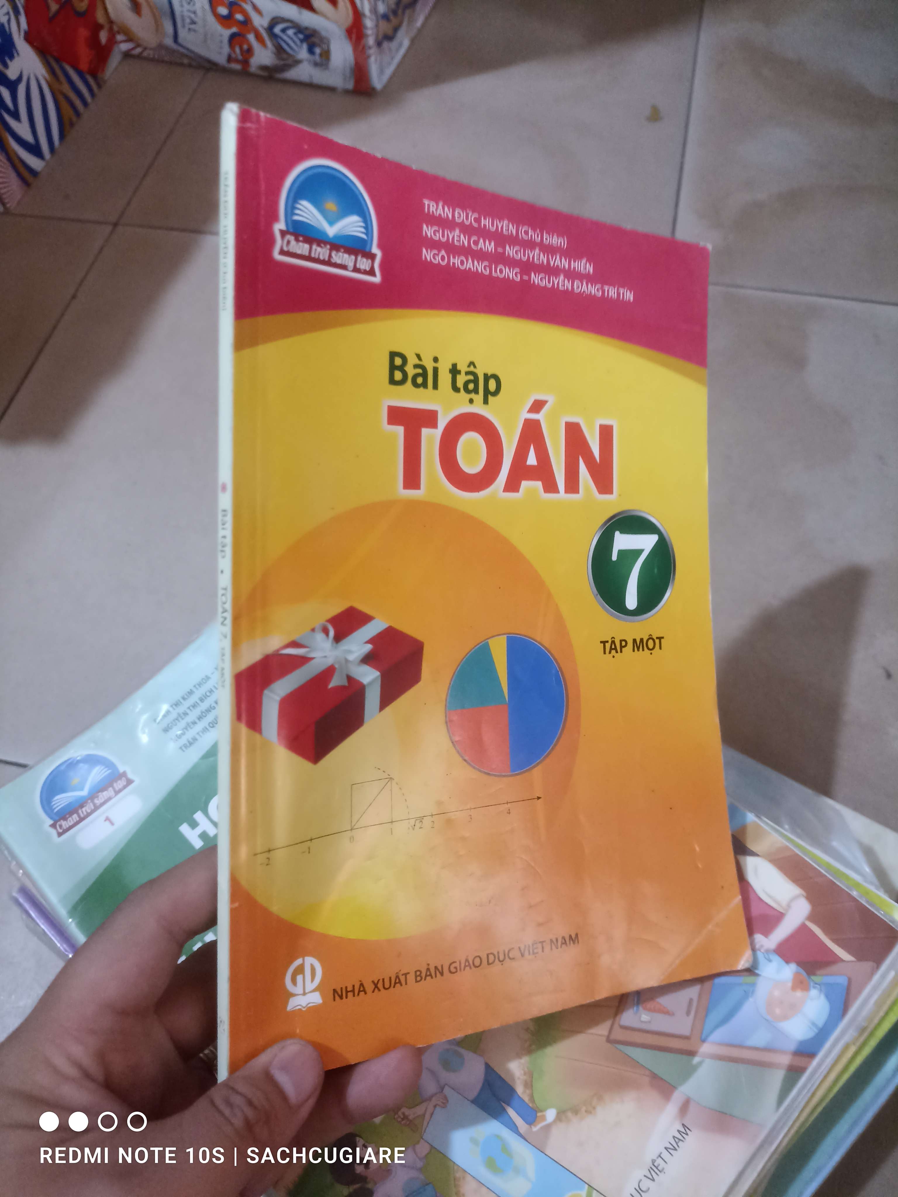 Bài tập Toán lớp 7 tập một (Chân trời sáng tạo) Giáo khoa HCM2702