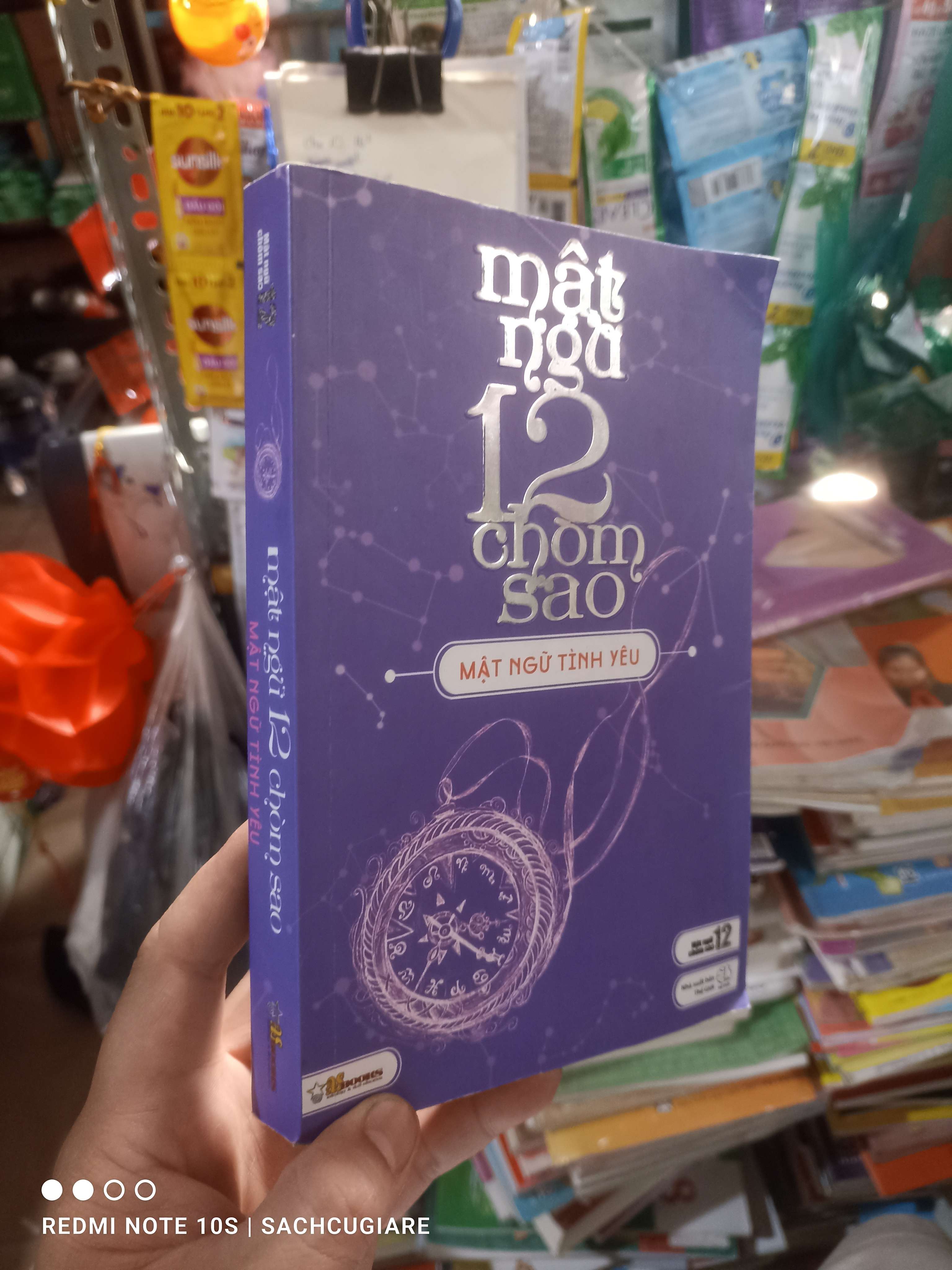 Mật ngữ 12 chòm sao mật ngữ tình yêu 2015 mới 80% ố Sách tôn giáo - tâm linh HCM2702