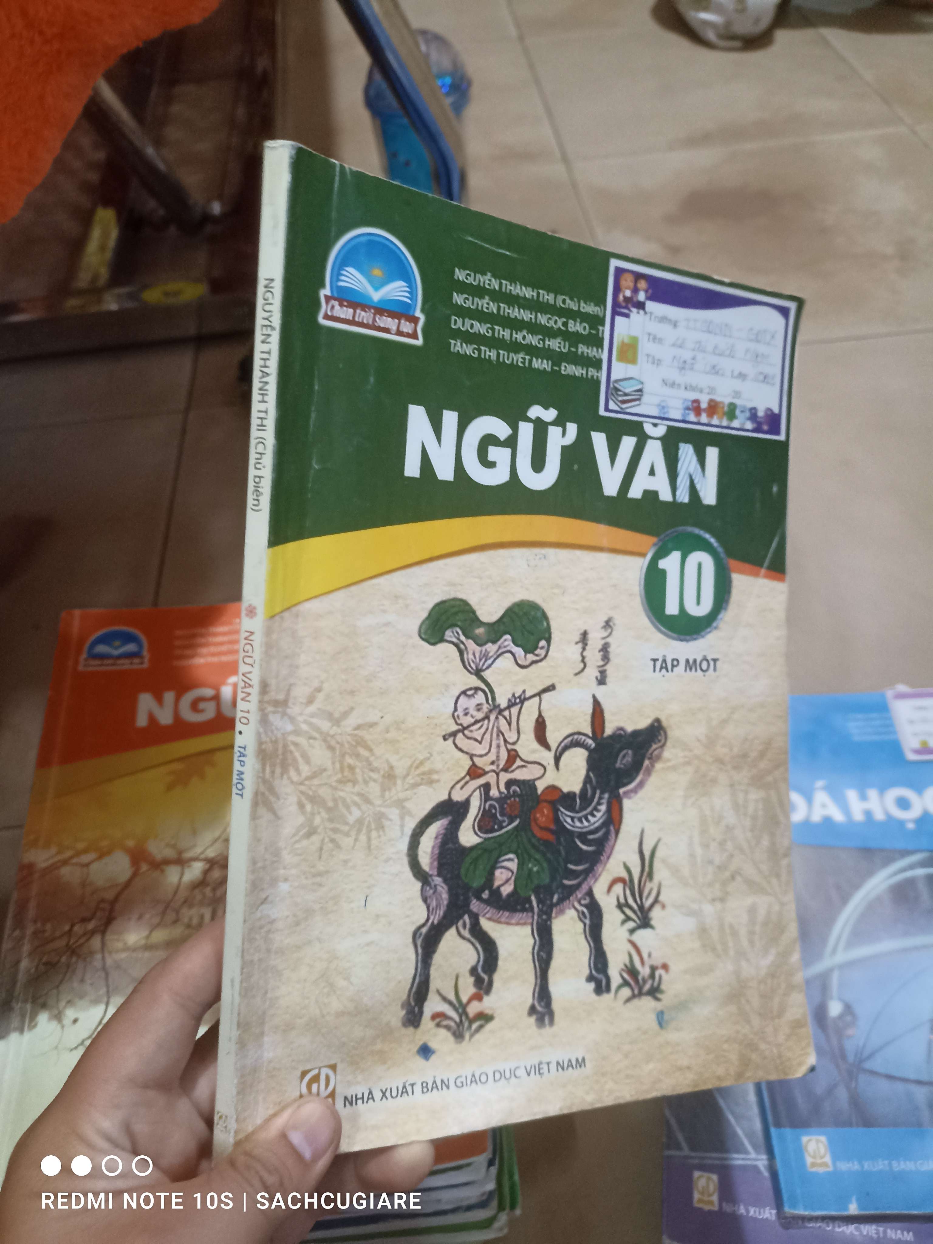 Ngữ văn lớp 10 tập 1 (Chân trời sáng tạo) Giáo khoa HCM2702
