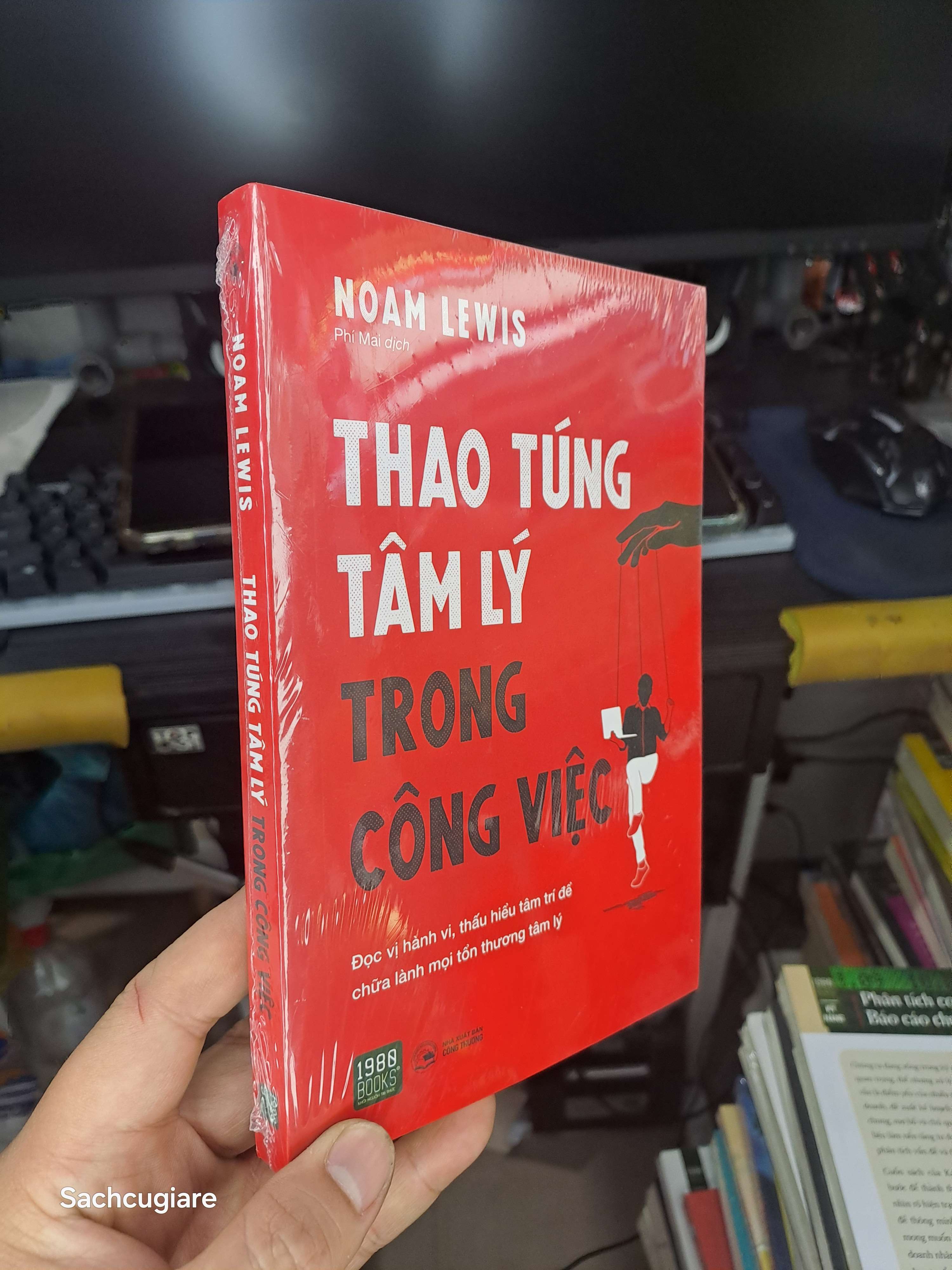 Thao túng tâm lý trong công việc - Noam Lewis Sách tâm lý học - giới tính NENA2702 (NSX)