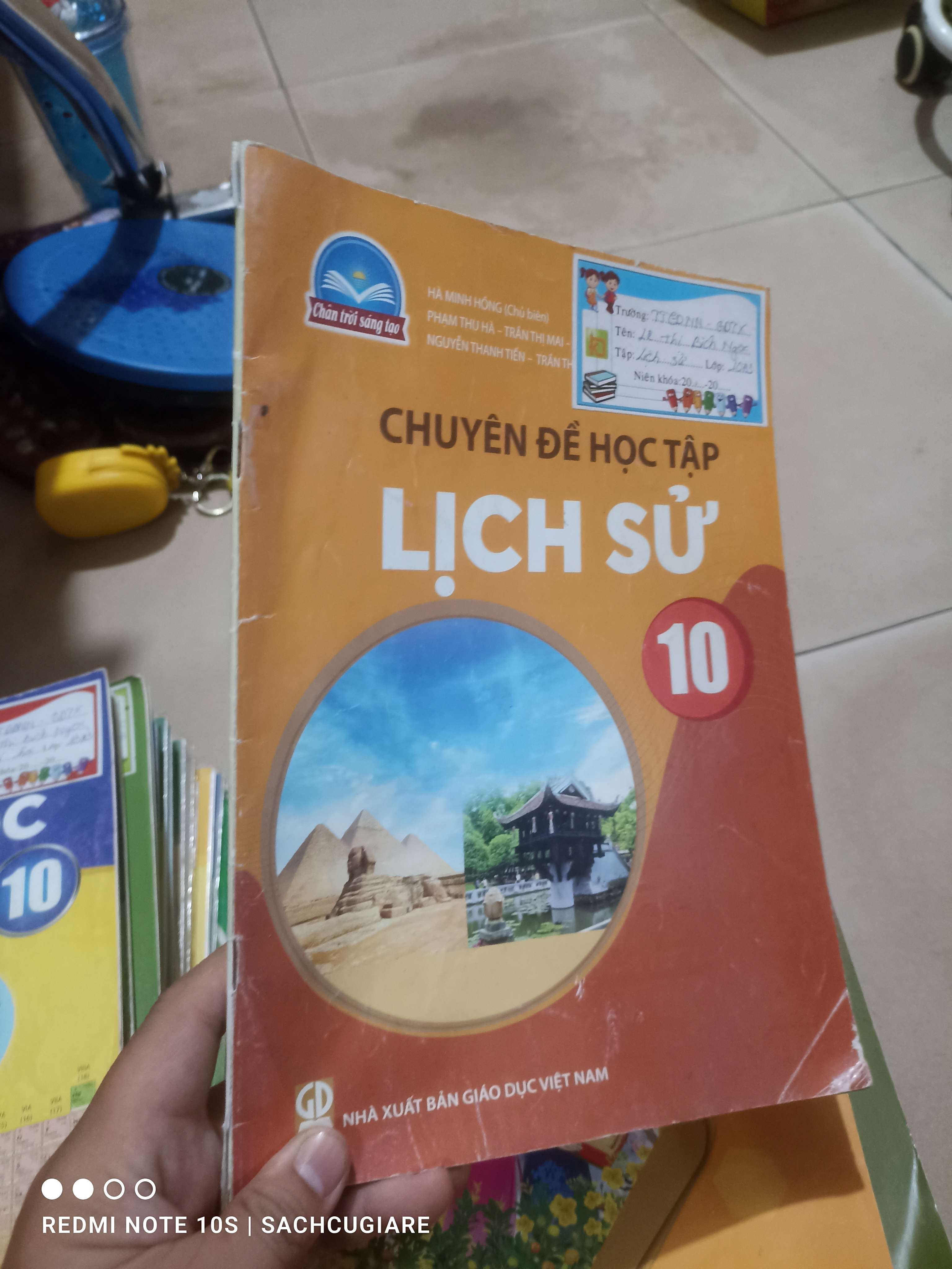 Lịch sử lớp 10 (Chân trời sáng tạo) Giáo khoa HCM2702