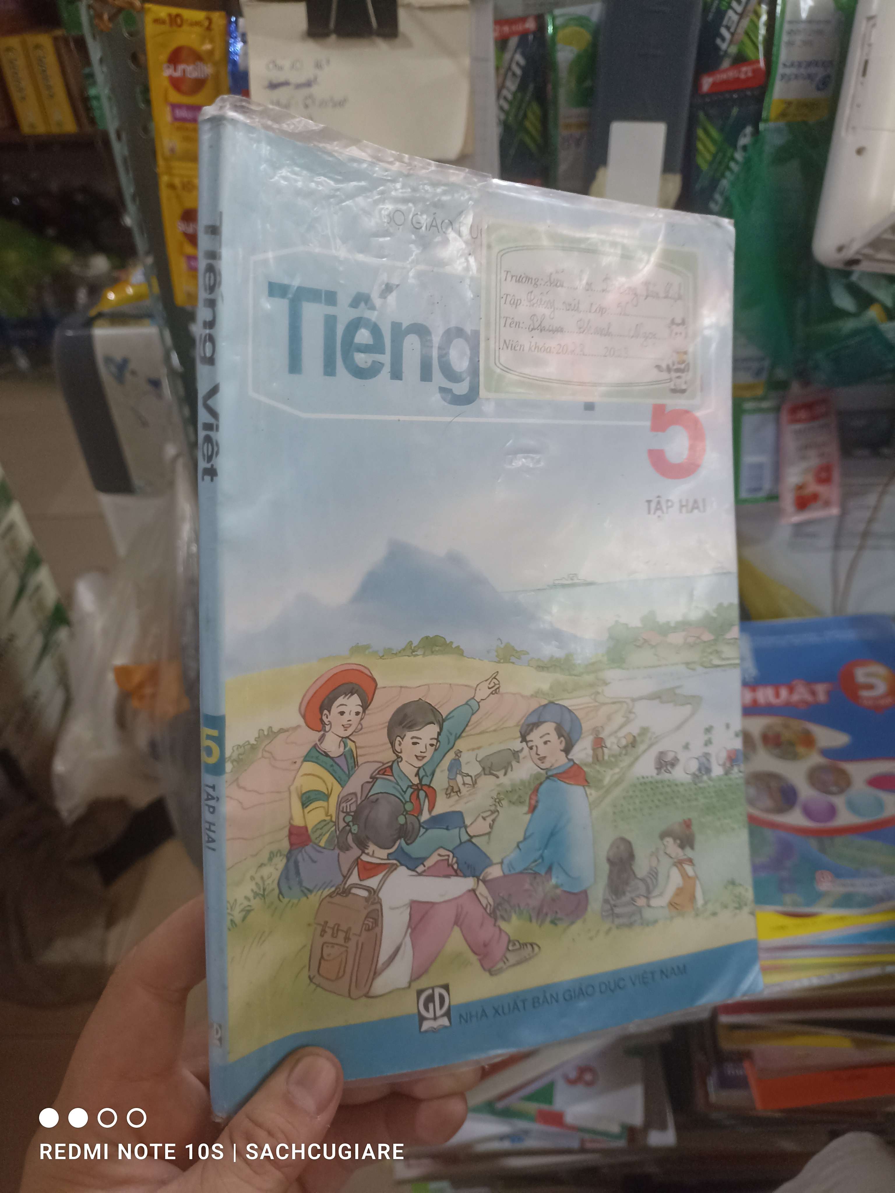 Tiếng Việt 5 tập hai 2022 mới 80% Giáo khoa HCM2702