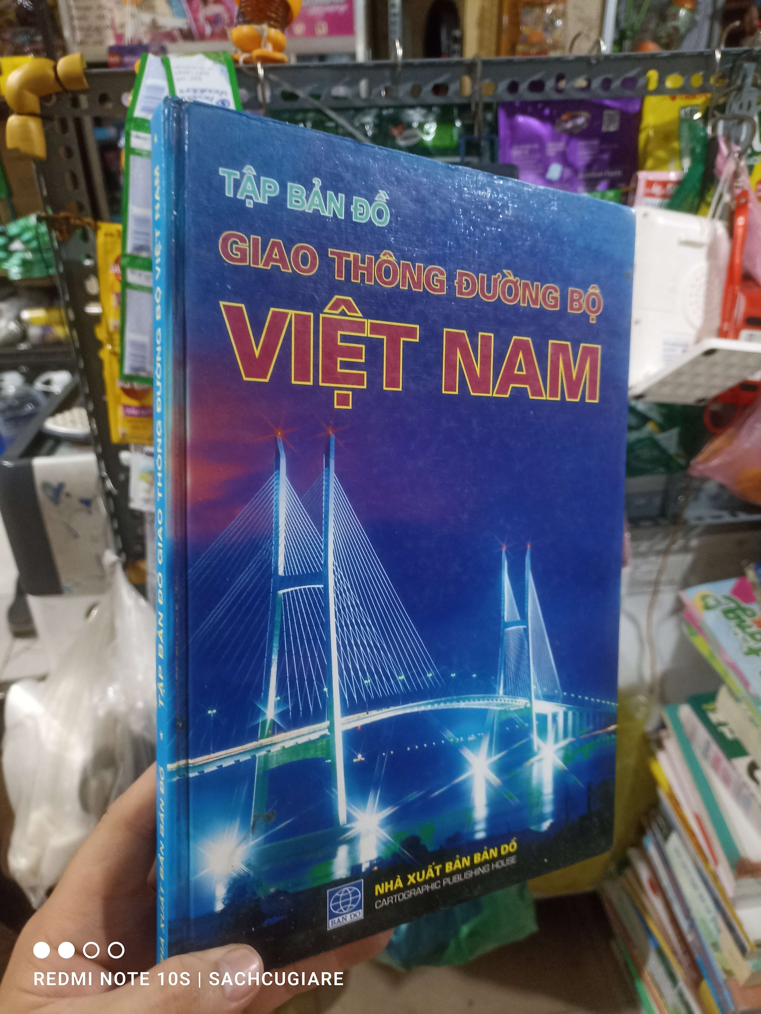 Tập bản đồ giao thông đường bộ Việt Nam 2006 mới 80% ố bìa cứng Giáo trình đại học - cao đẳng HCM2702