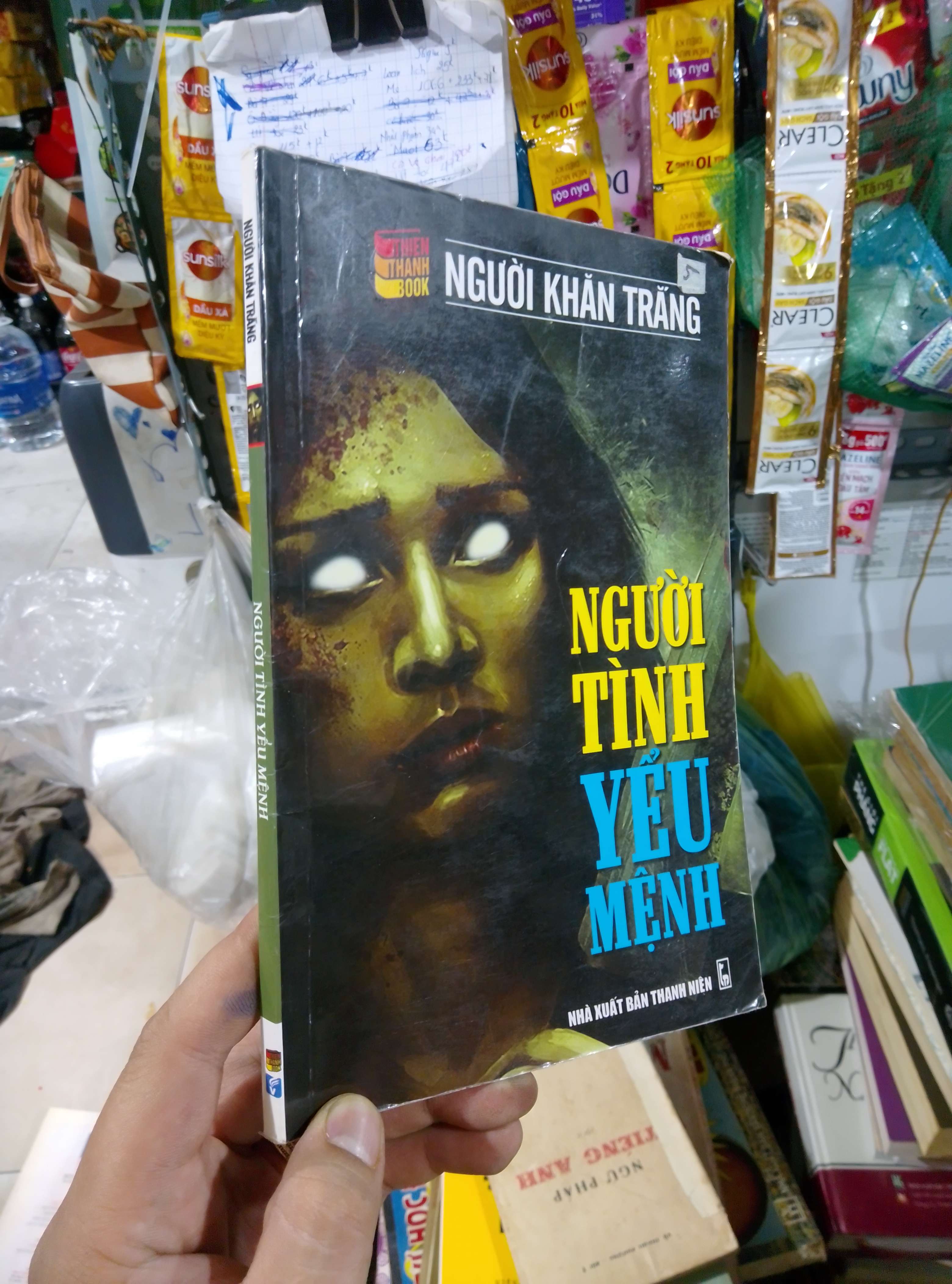 Người tình yểu mệnh - Người Khăn Trắng 2012 mới 80% ố Truyện ngôn tình HCM2702 (NSX)