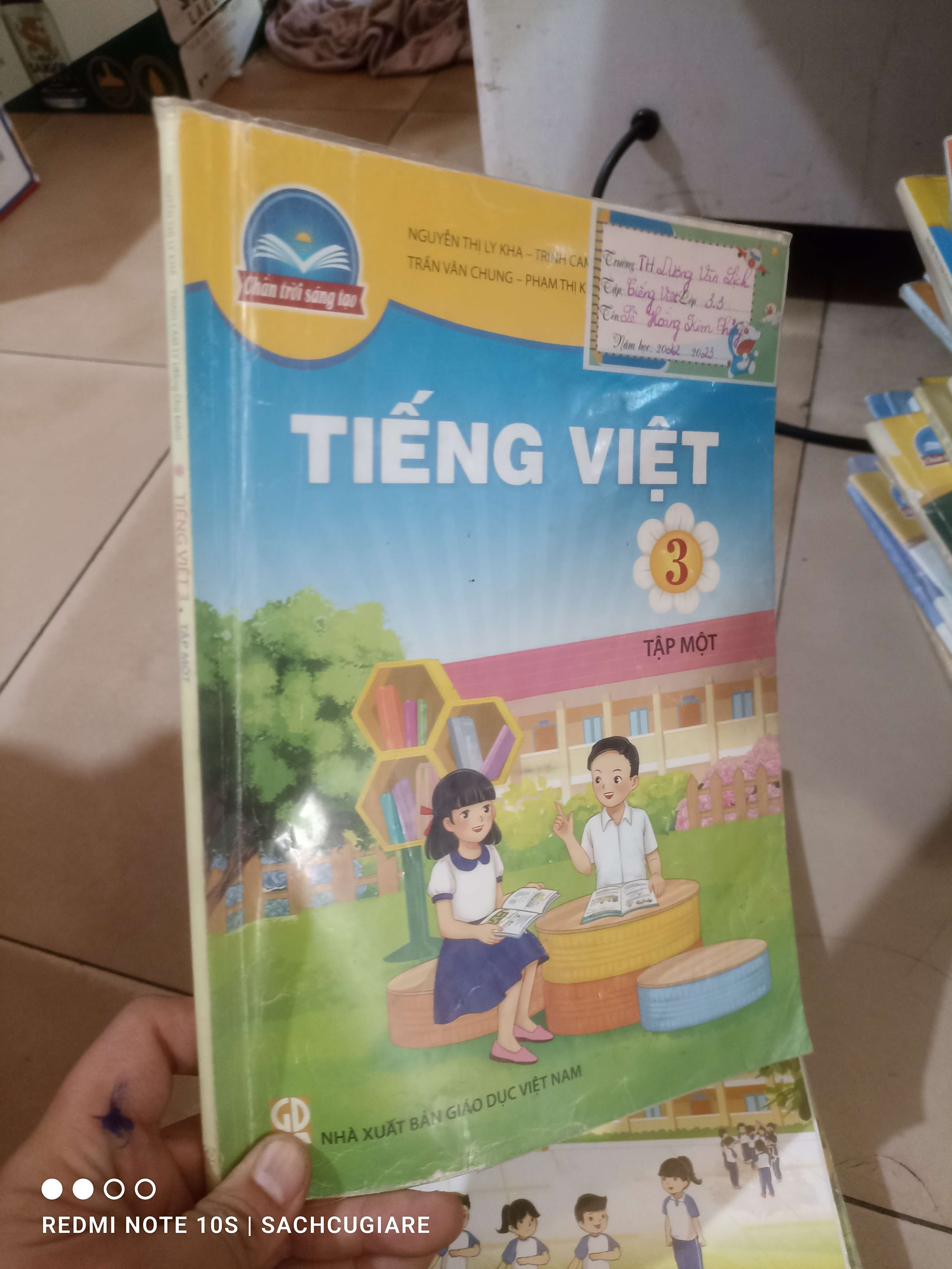Tiếng Việt lớp 3 tập một (Chân trời sáng tạo) Giáo khoa HCM2702