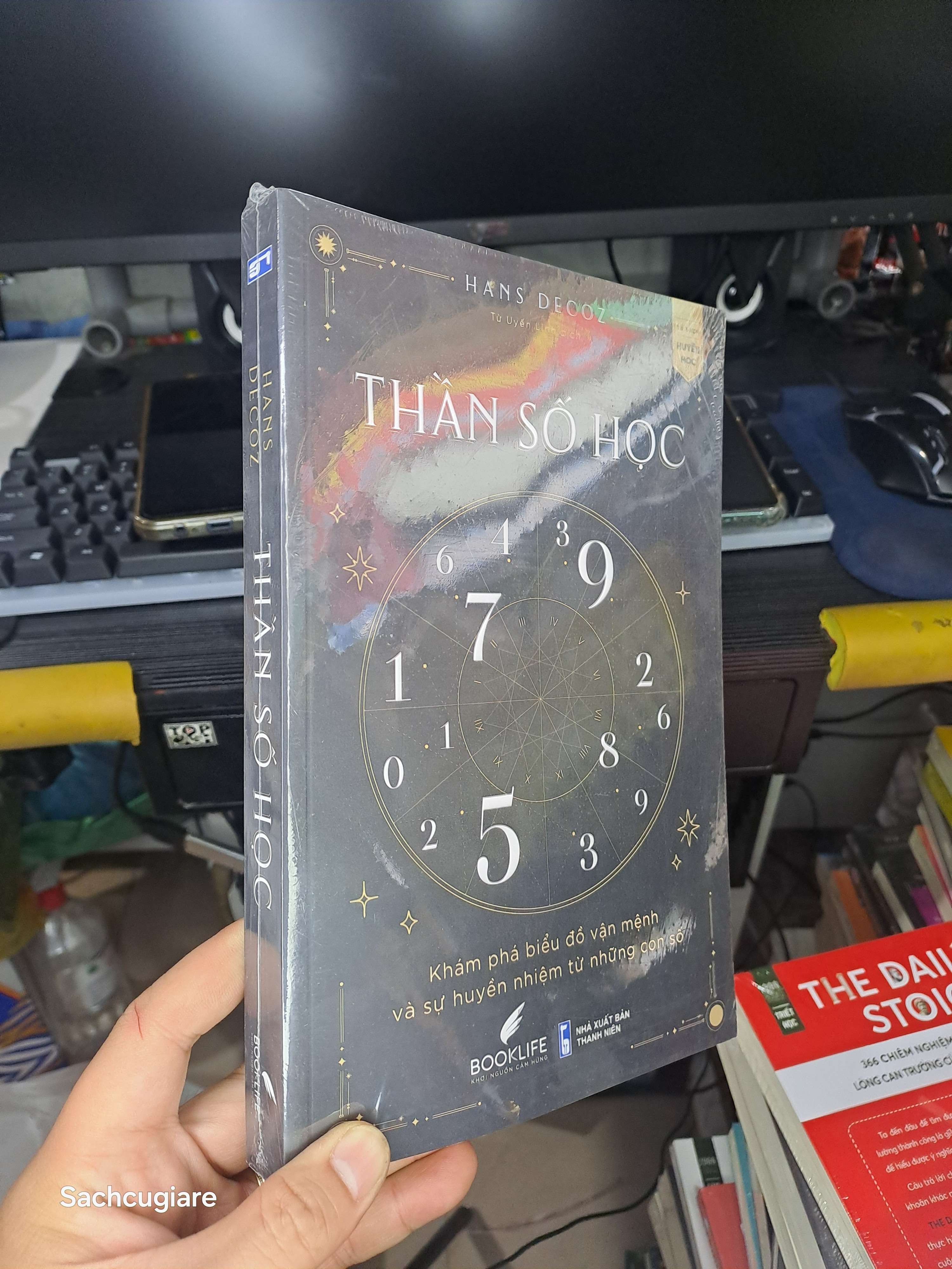 Thần số học khám phá biểu đồ vận mệnh và sự huyền nhiệm từ những con số - Hans Decoz Sách tôn giáo - tâm linh NENA2702 (NSX)