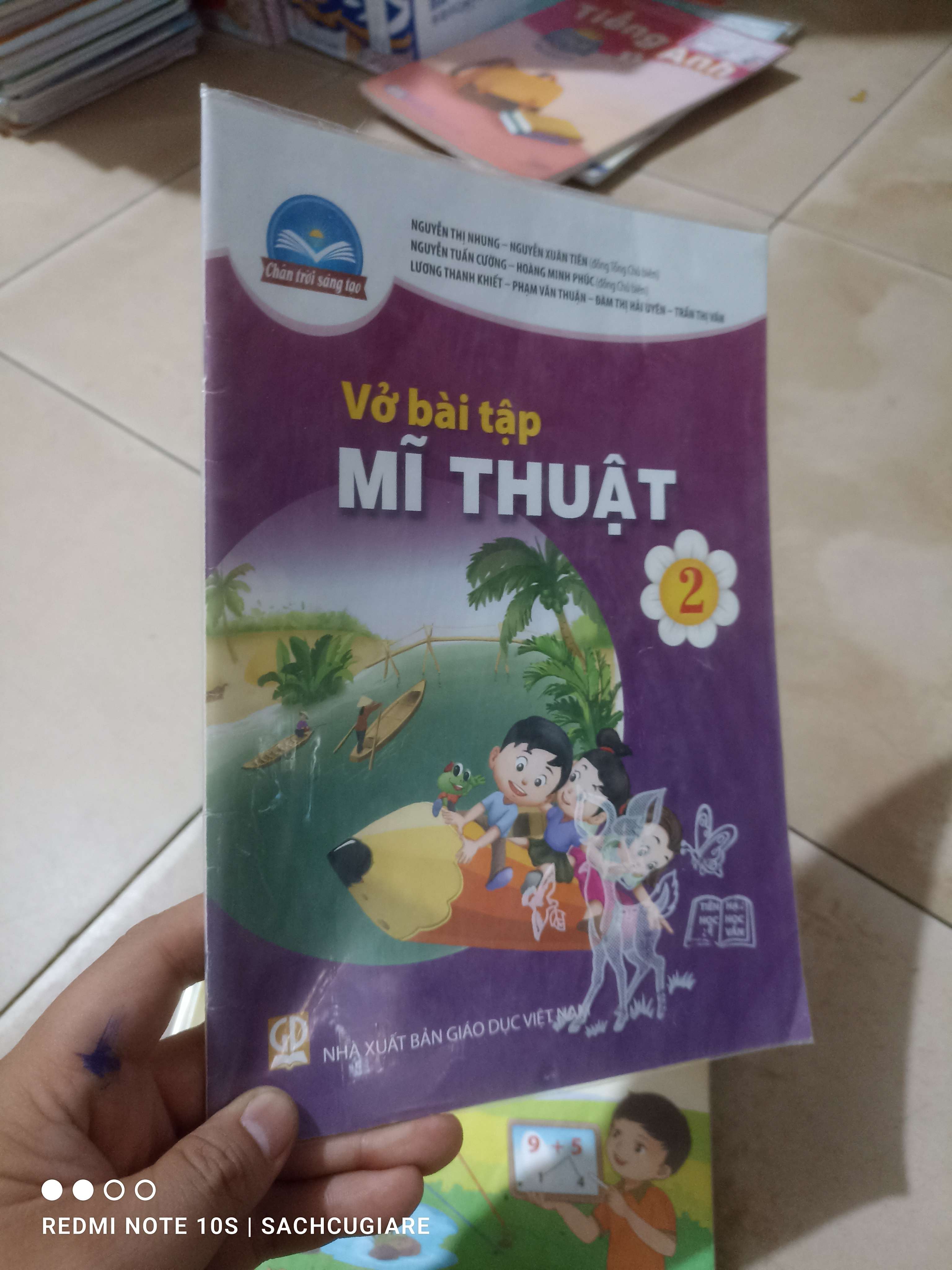Mĩ thuật lớp 2 vở bài tập (Chân trời sáng tạo) Giáo khoa HCM2702