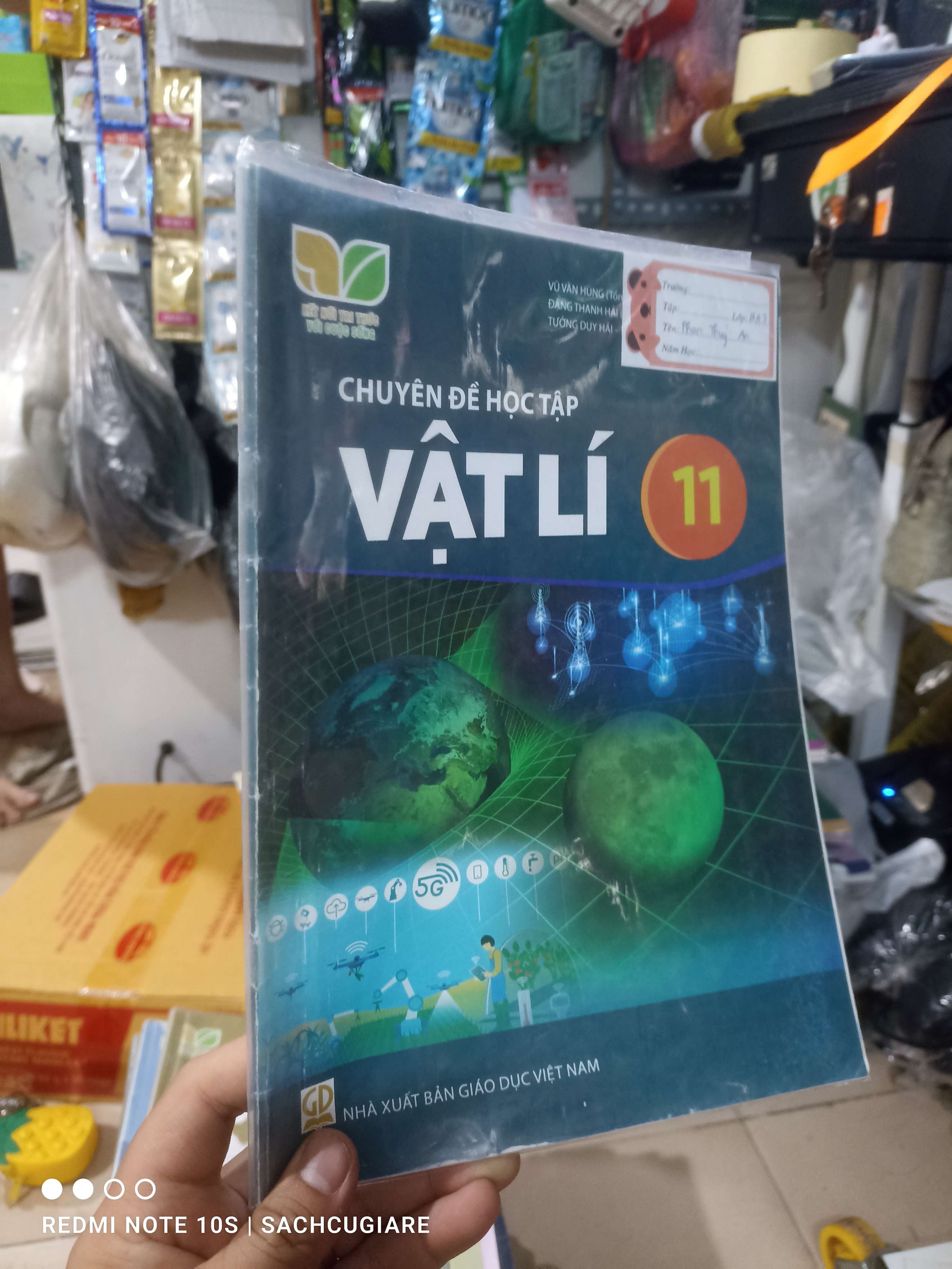 Chuyên đề học tập vật lí lớp 11 (Kết nối tri thức và cuộc sống) Giáo khoa HCM2702