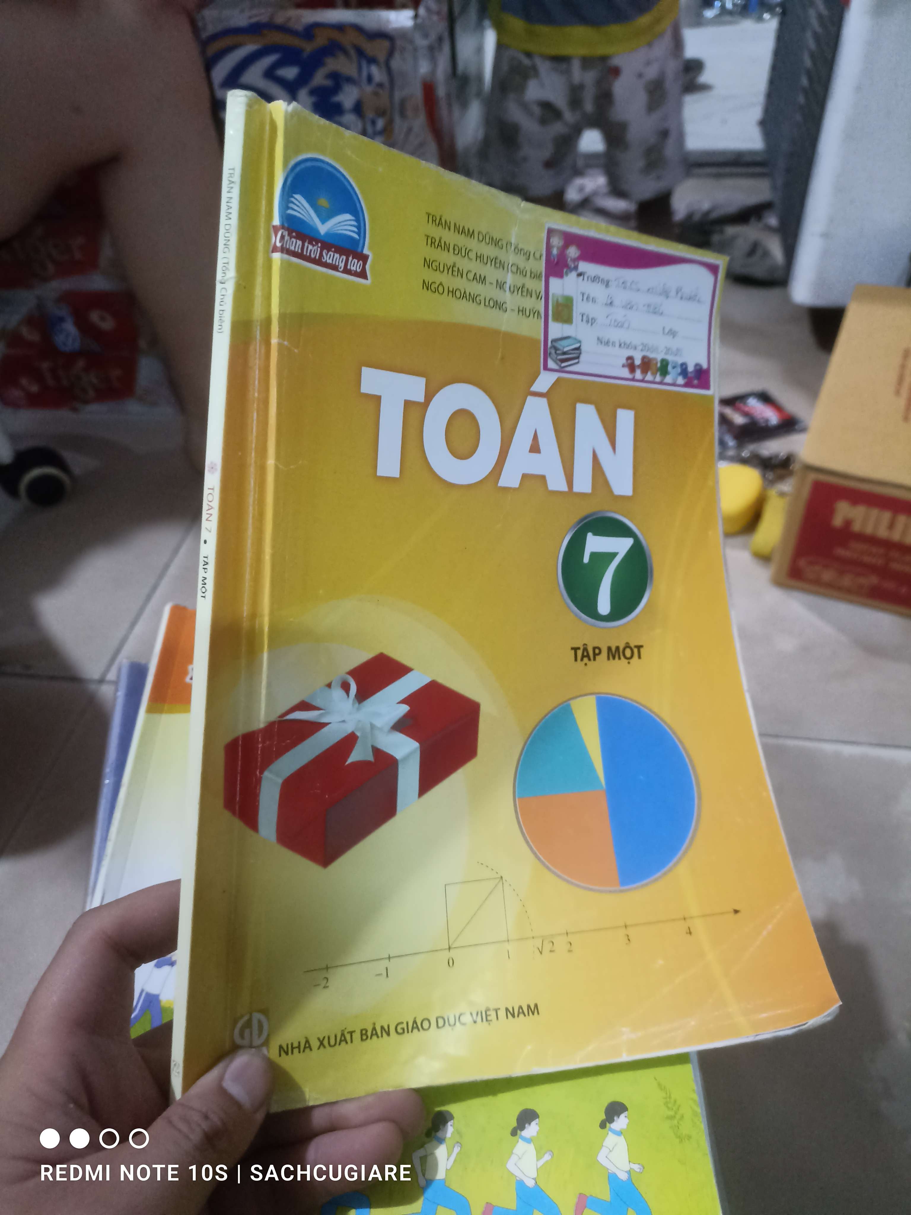 Toán lớp 7 tập một (Chân trời sáng tạo) Giáo khoa HCM2702