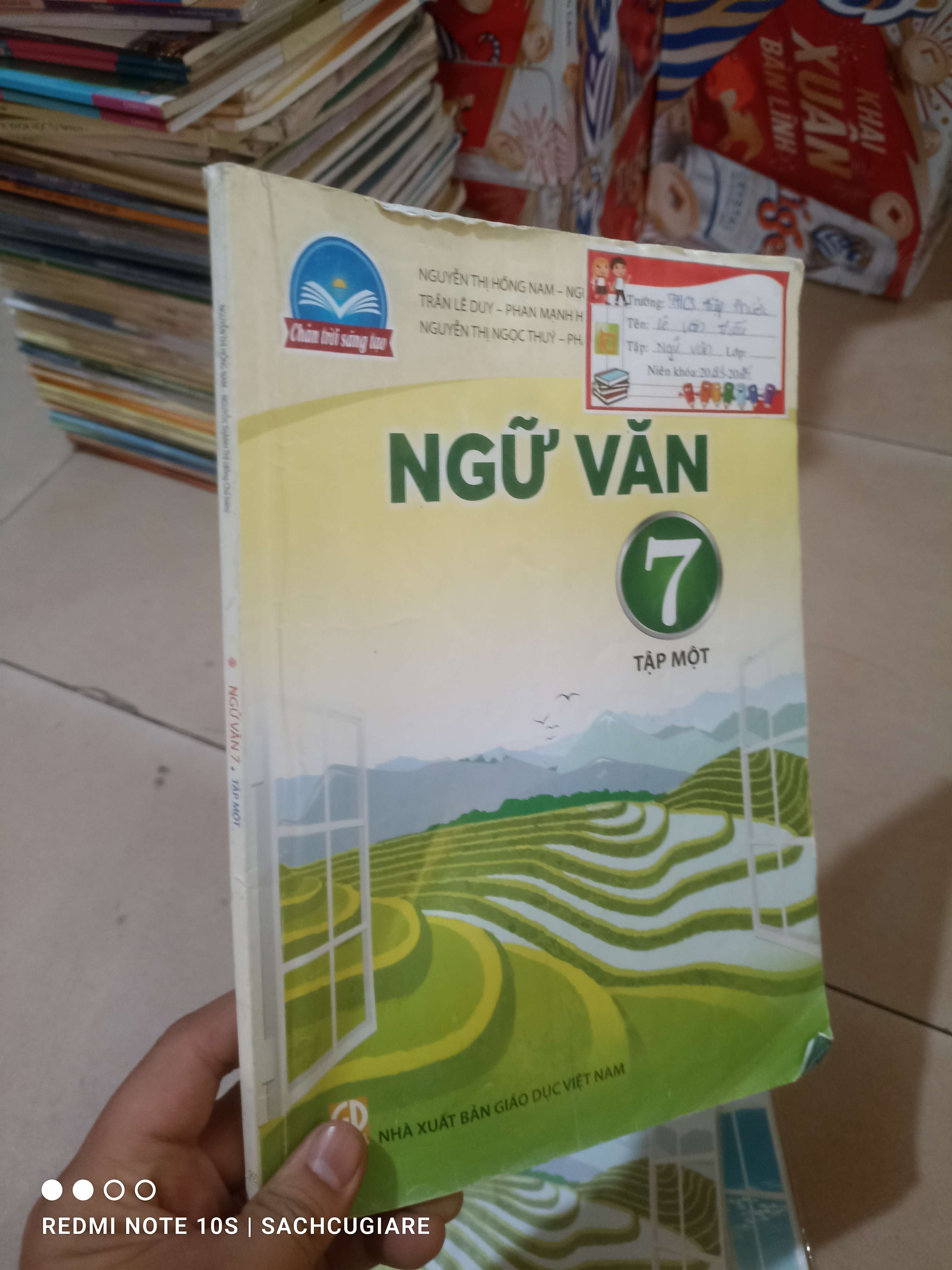 Ngữ văn lớp 7 tập một (Chân trời sáng tạo) Giáo khoa HCM2702
