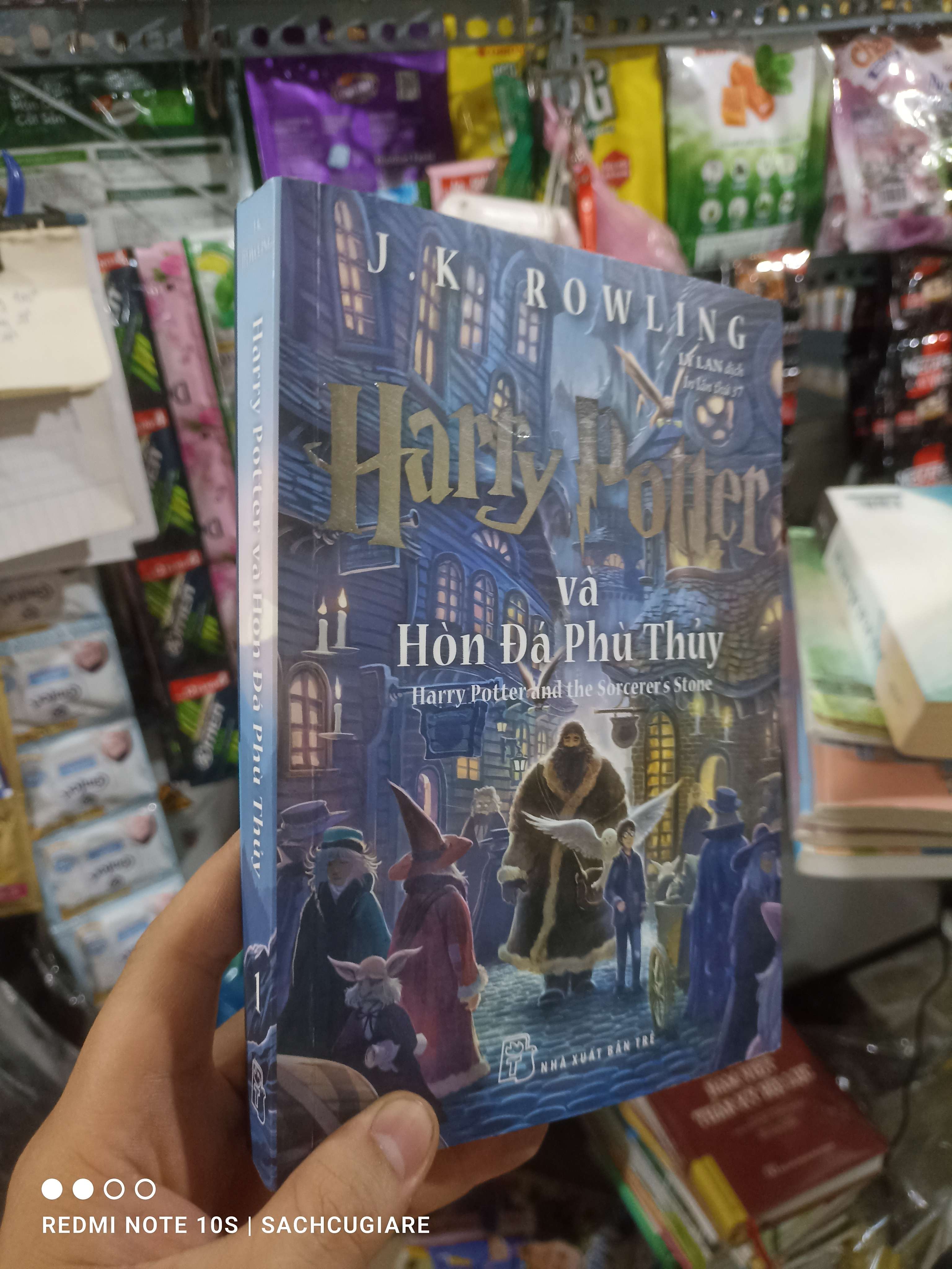 Harry potter và hòn đá phù thủy - Rowling 2019 mới 80% ố Văn học nước ngoài HCM2702