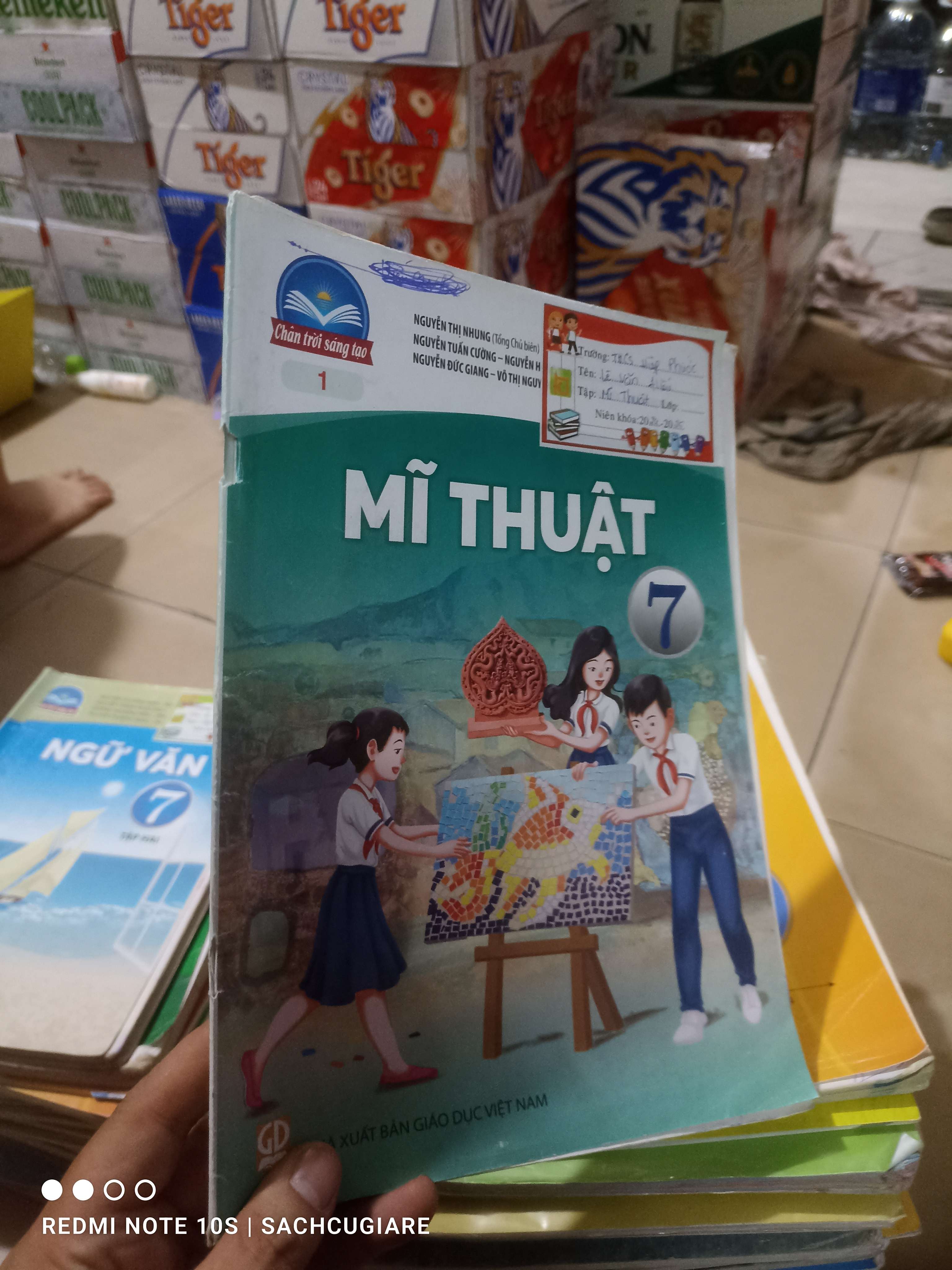 Mĩ thuật lớp 7 (Chân trời sáng tạo) Giáo khoa HCM2702
