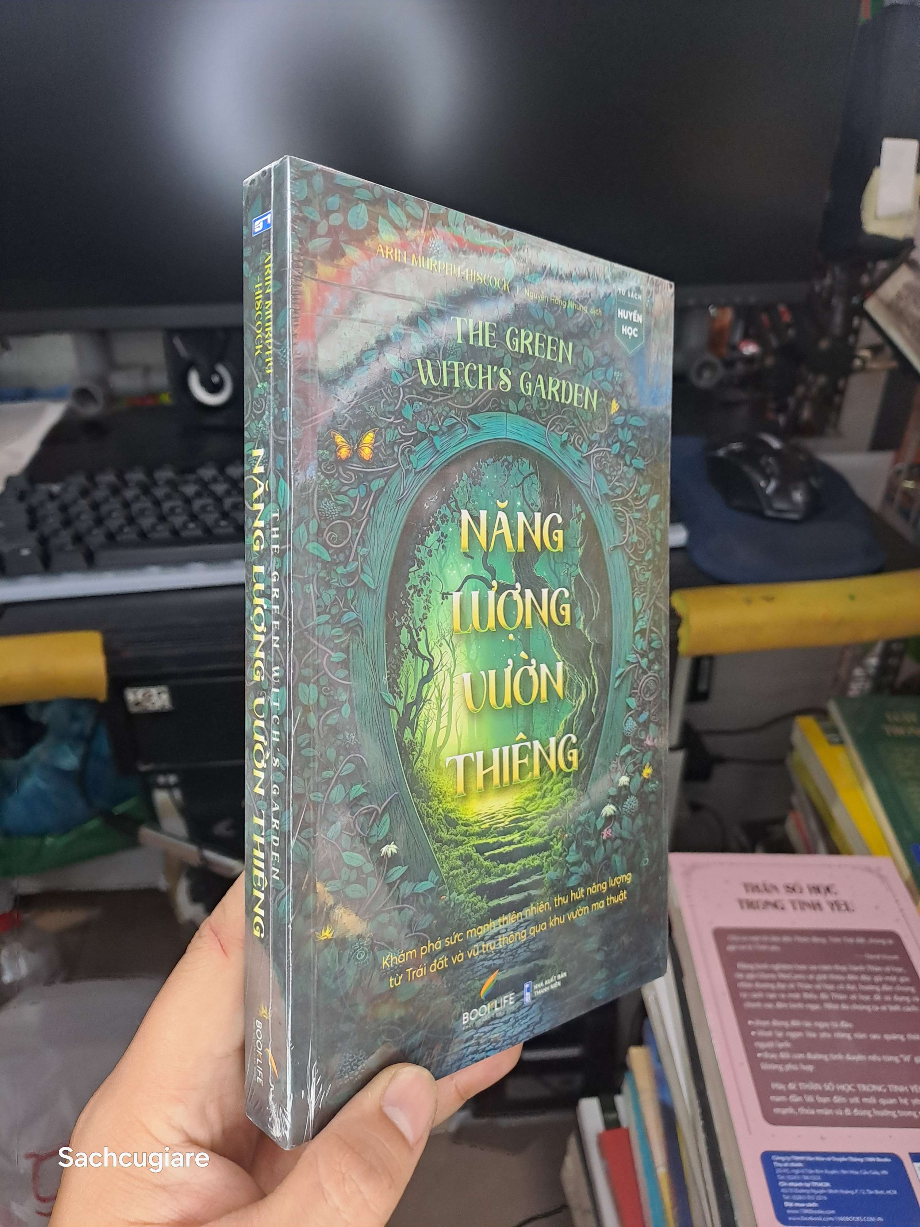 The Green witch garden năng lượng vườn thiêng - Arin Murphy-Hiscock Sách Y học - Sức khỏe - Thể thao NENA2702