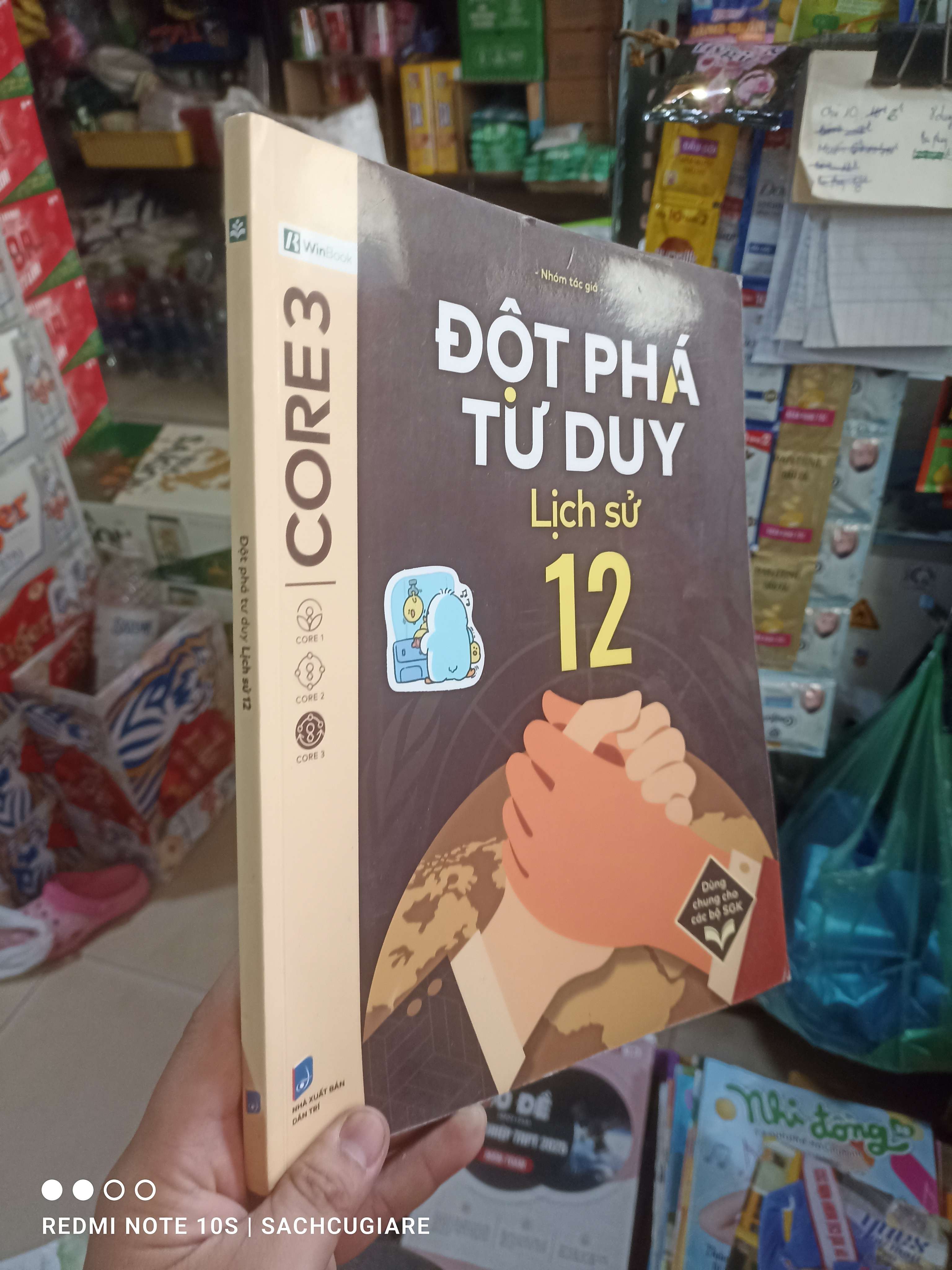 Đột phá tư duy lịch sử 12 2024 mới 90% sách màu Giáo khoa HCM2702
