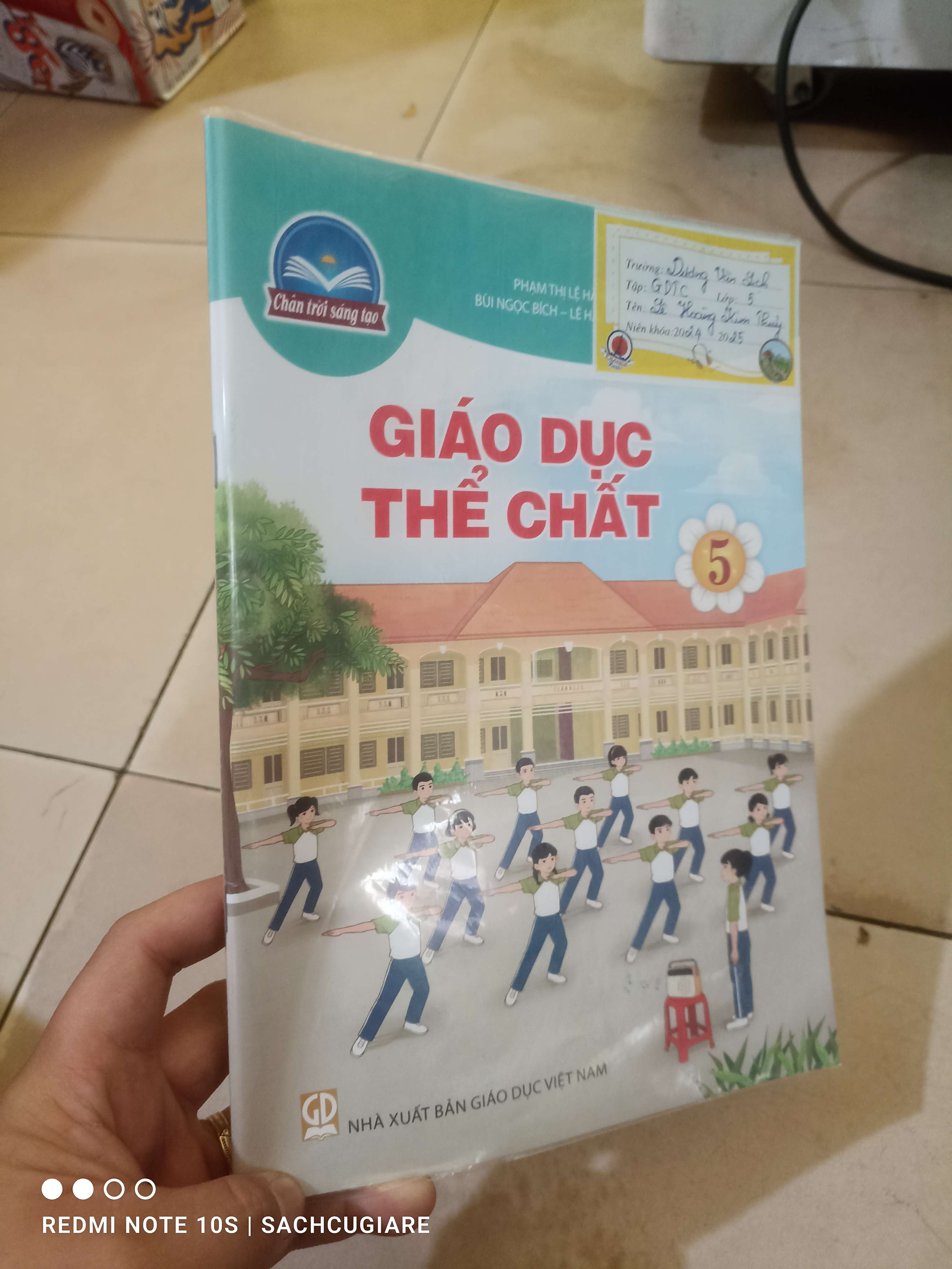 Giáo dục thể chất lớp 5 (Chân trời sáng tạo) Giáo khoa HCM2702
