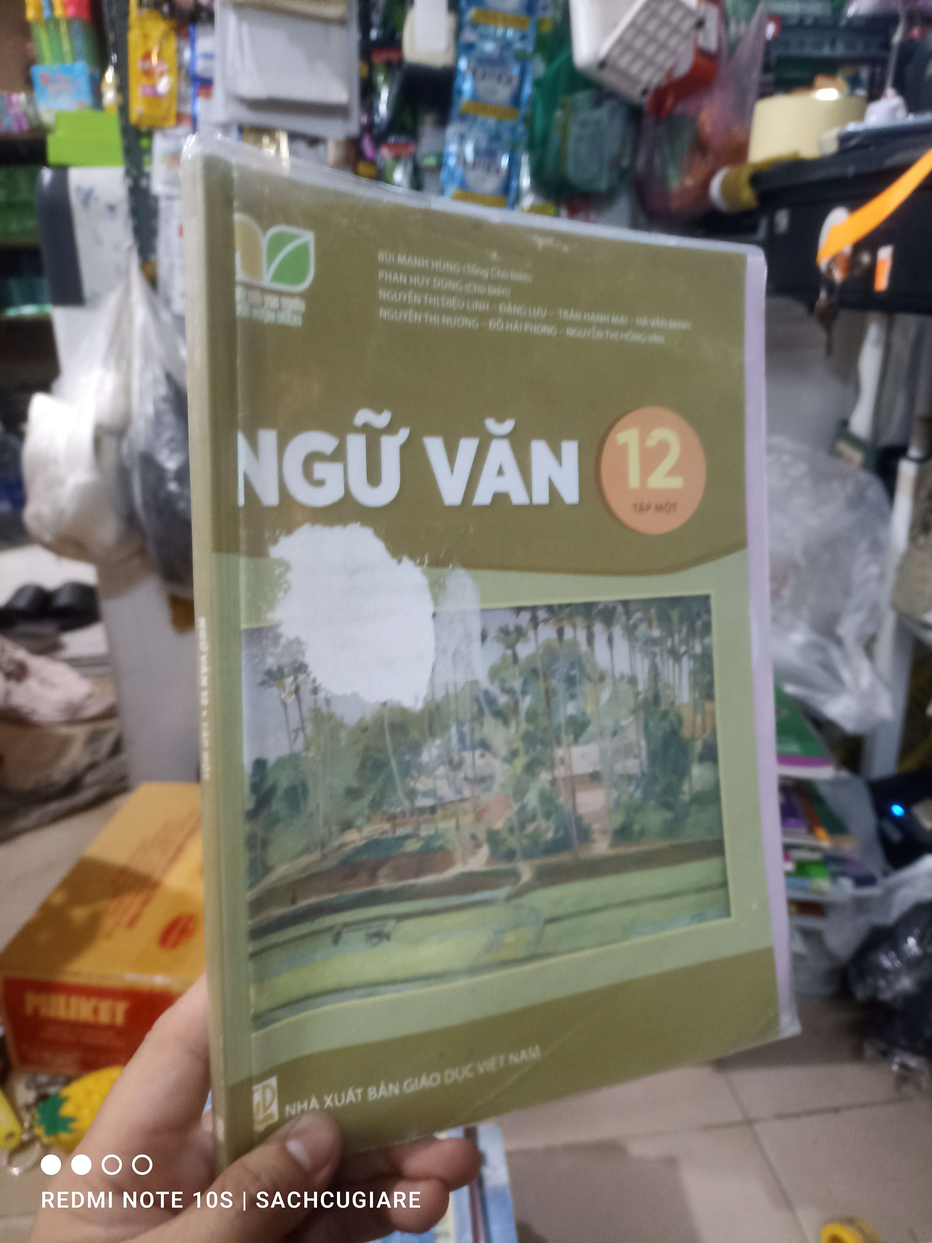 Ngữ văn lớp 12 tập một (Kết nối tri thức và cuộc sống) Giáo khoa HCM2702