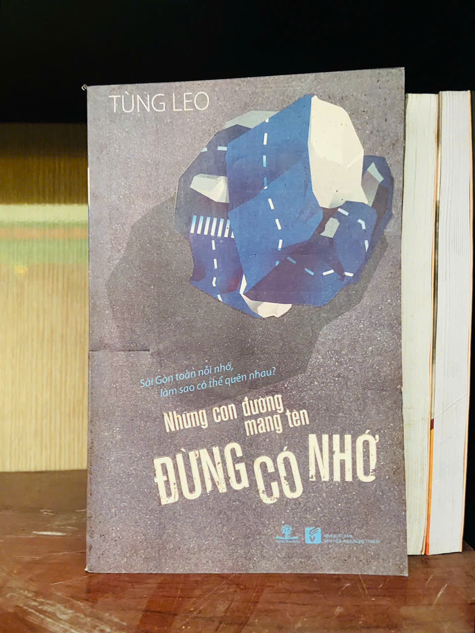 Đừng có nhớ - Tùng Leo Văn học Việt Nam VAVO2702