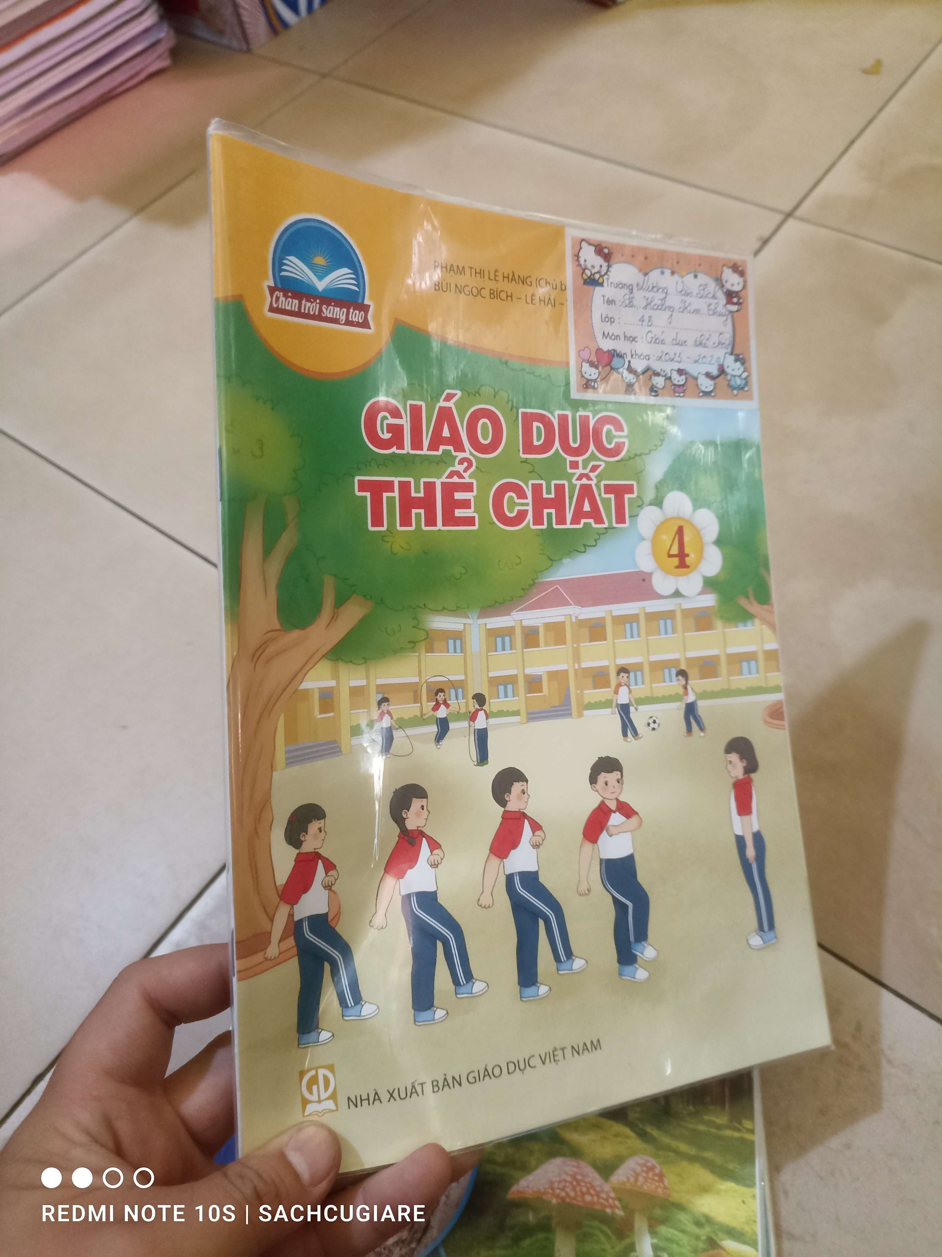 Giáo dục thể chất lớp 4 (Chân trời sáng tạo) Giáo khoa HCM2702