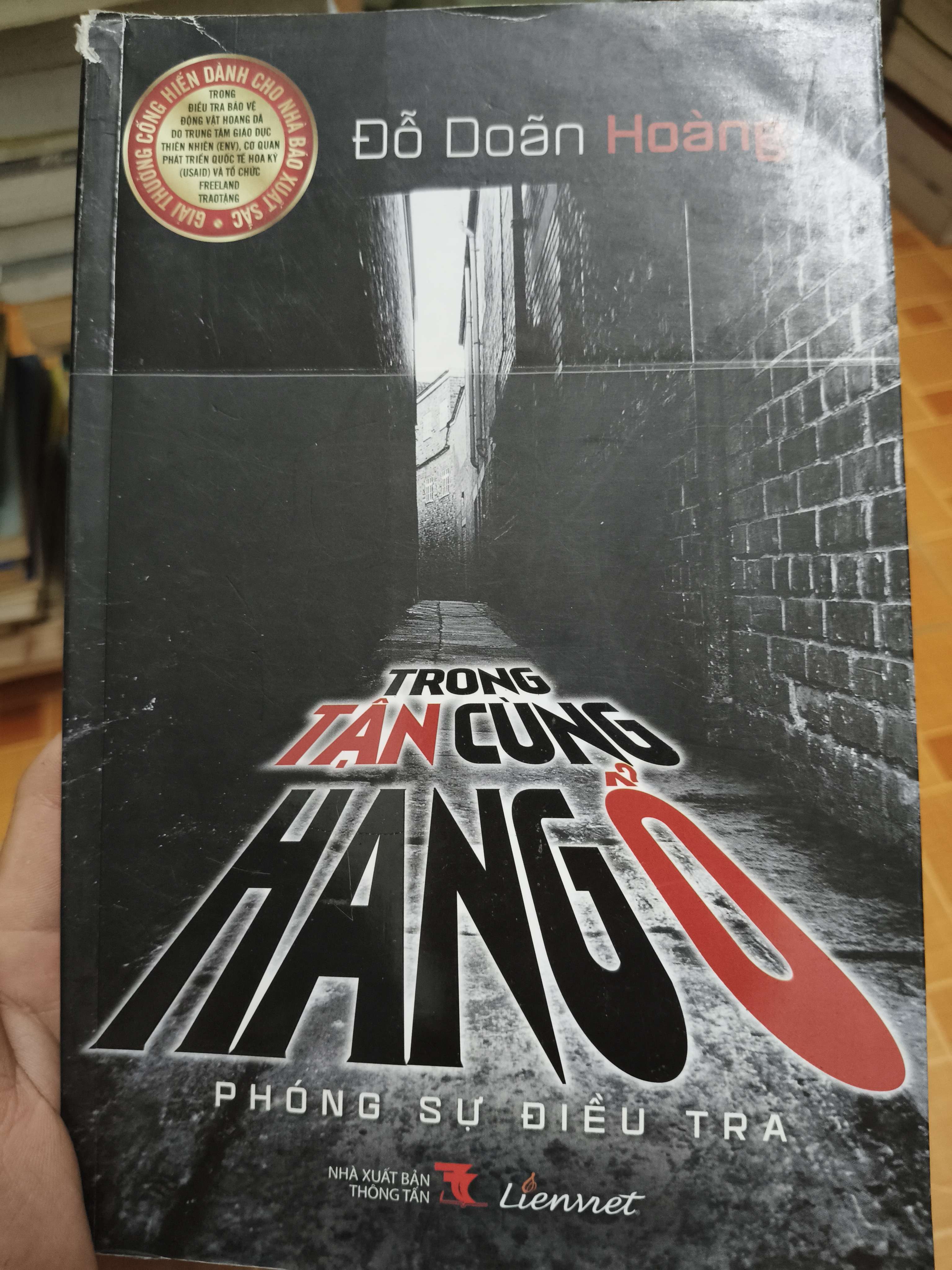 Trong tận cùng hang ổ - 2019 - 350 trang Văn học nước ngoài ANTQ2702