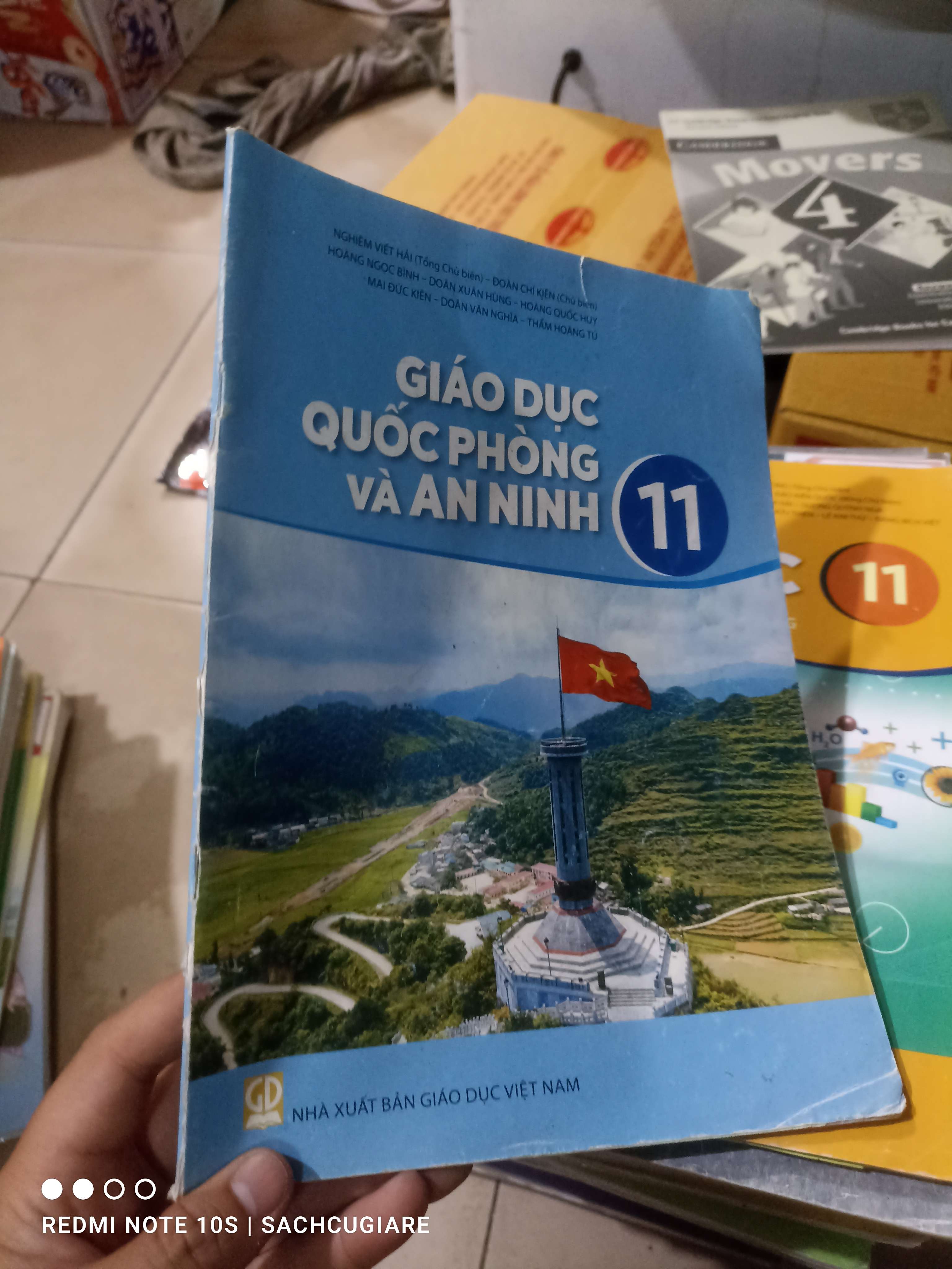 Giáo dục quốc phòng và an ninh lớp 11 Giáo khoa HCM2702
