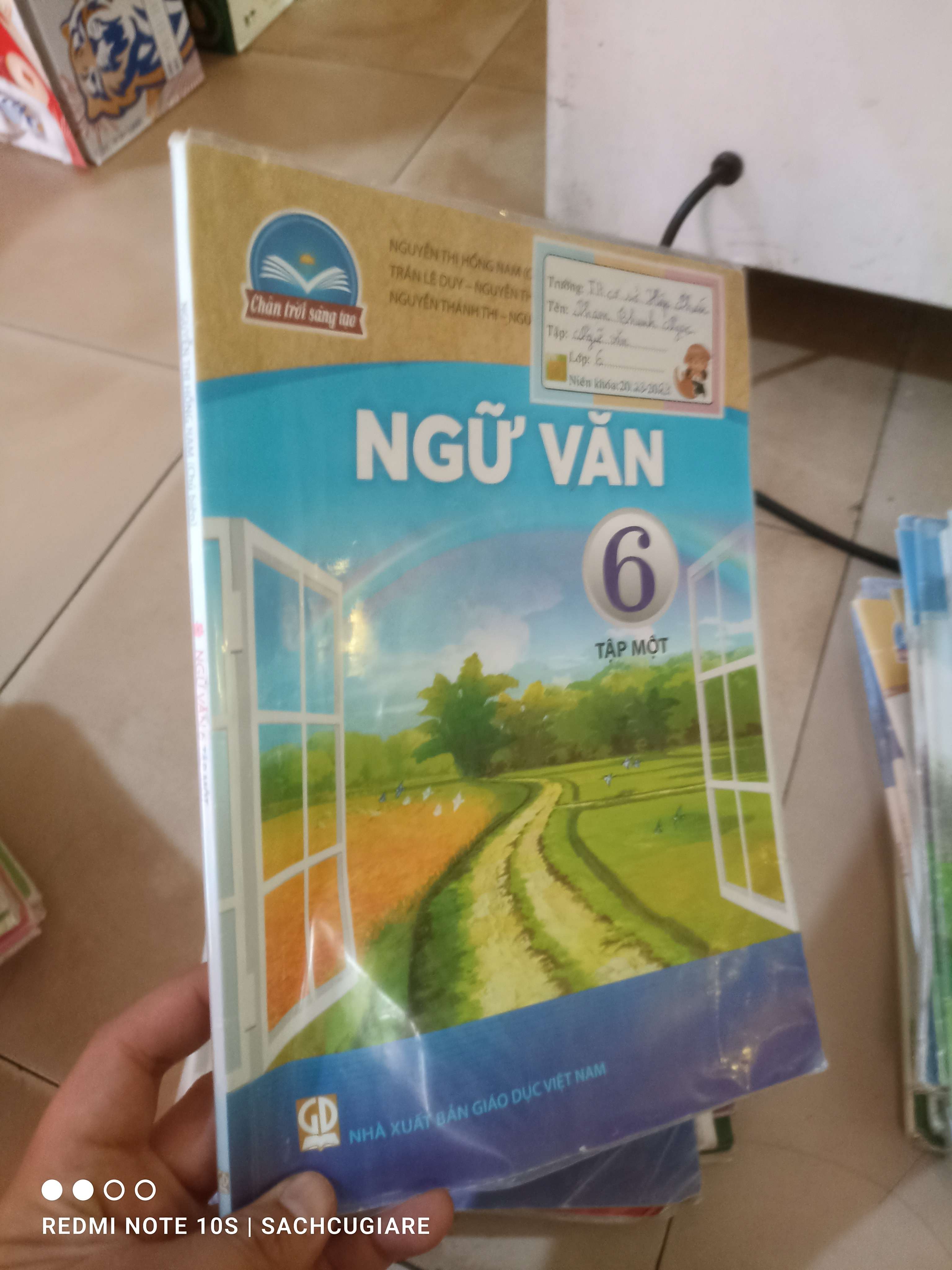 Ngữ văn lớp 6 tập một (Chân trời sáng tạo) Giáo khoa HCM2702