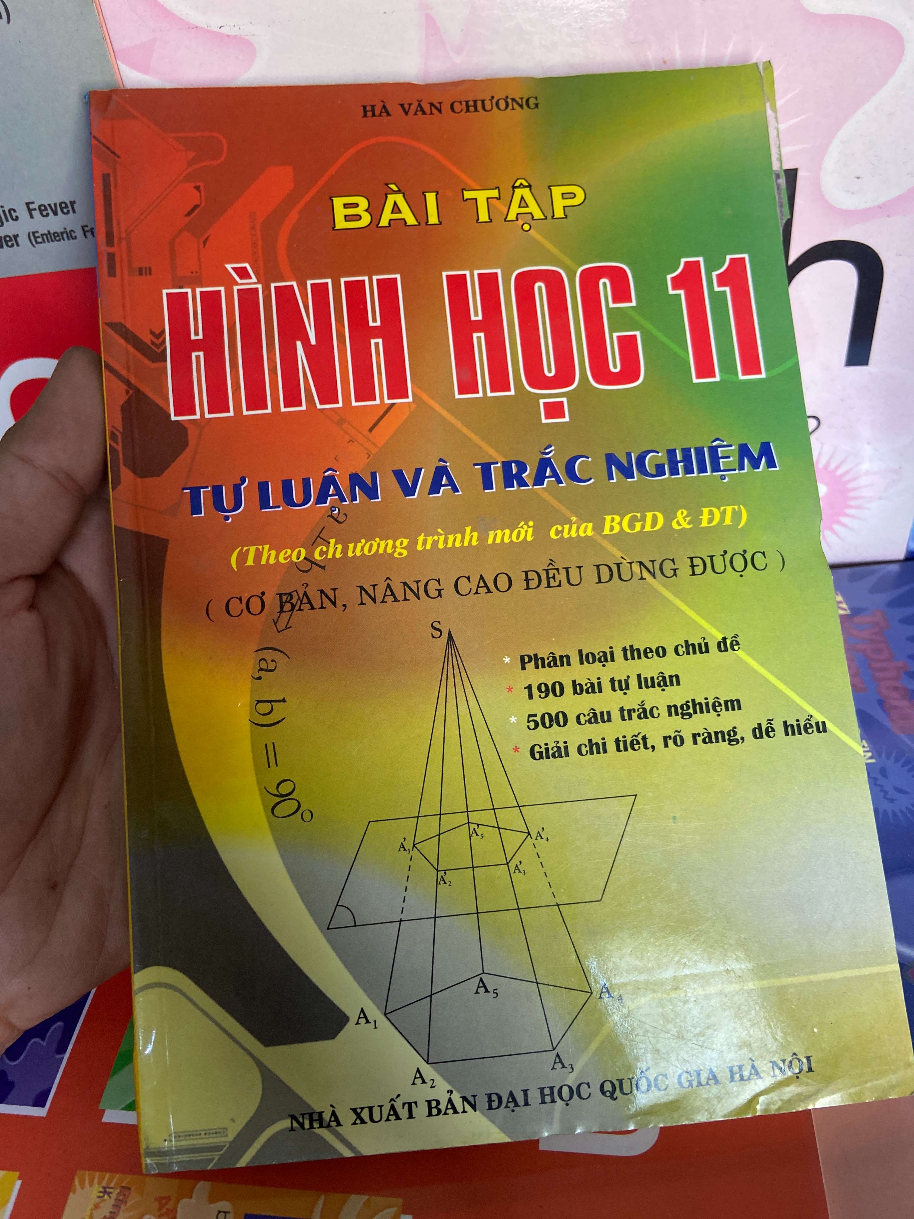 Bài Tập Hình Học 11 (Tự Luận Và Trắc Nghiệm Cơ Bản, Nâng Cao Đều Dùng Được) - Hà Văn Chương 2008 Tham khảo - luyện thi VAVO-AK1T1