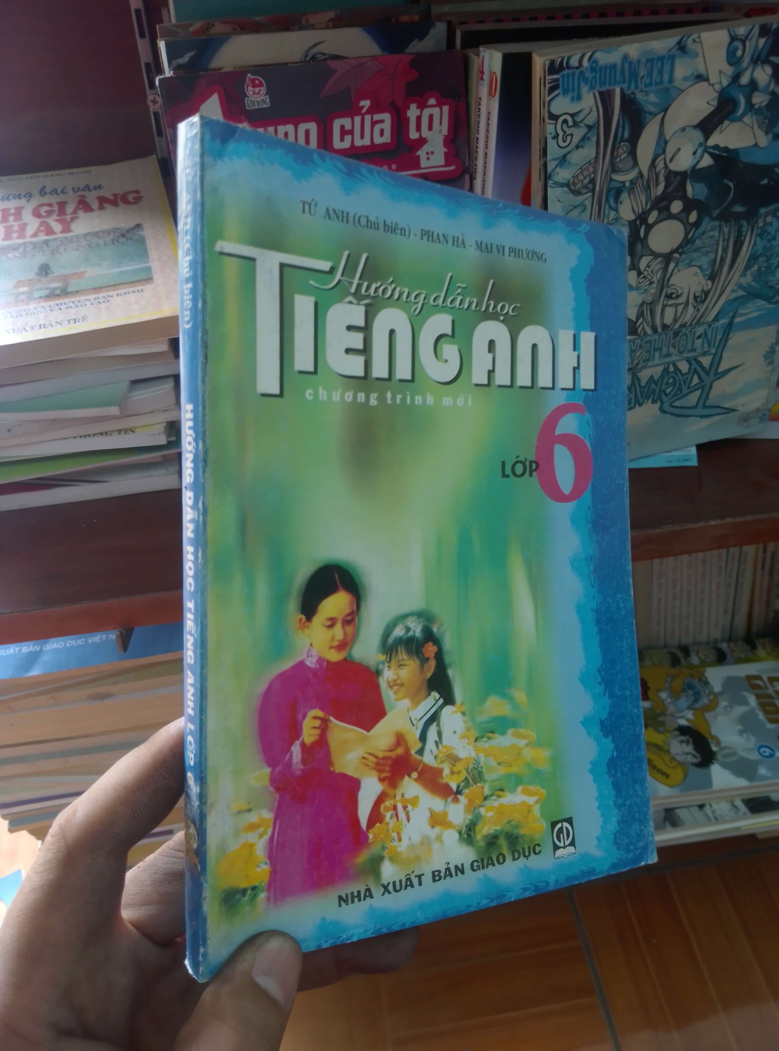 Hướng dẫn học tiếng Anh lớp 6 - Tứ Anh 2007 Giáo khoa VAVO-AK19
