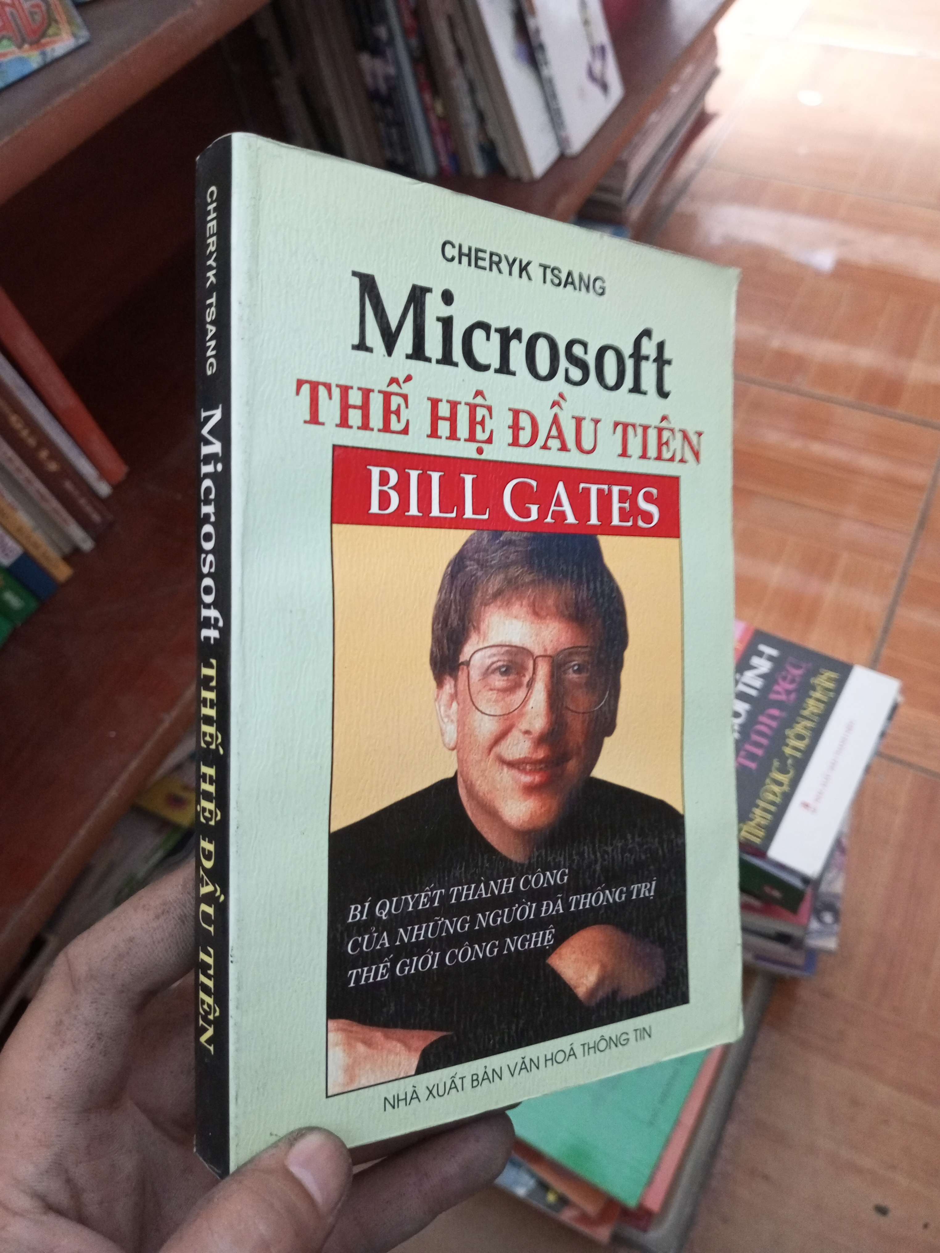 Microsoft thế hệ đầu tiên - Tsang 2005 Sách Danh nhân VAVO-AK19