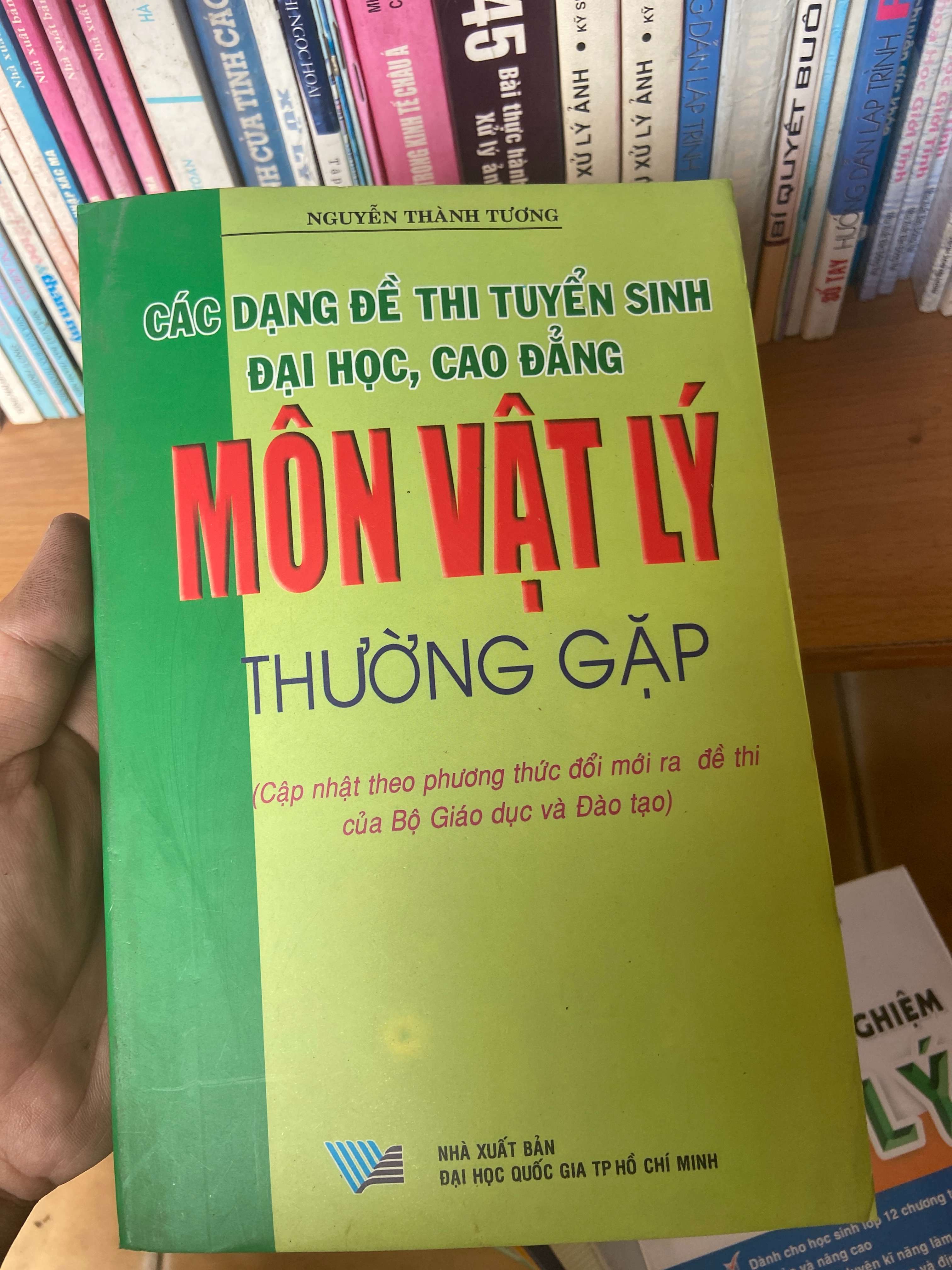 Các Dạng Đề Thi Tuyển Sinh Đại Học, Cao Đẳng Môn Vật Lý Thường Gặp - Nguyễn Thành Tương 2008 Tham khảo - luyện thi VAVO-AK1T3